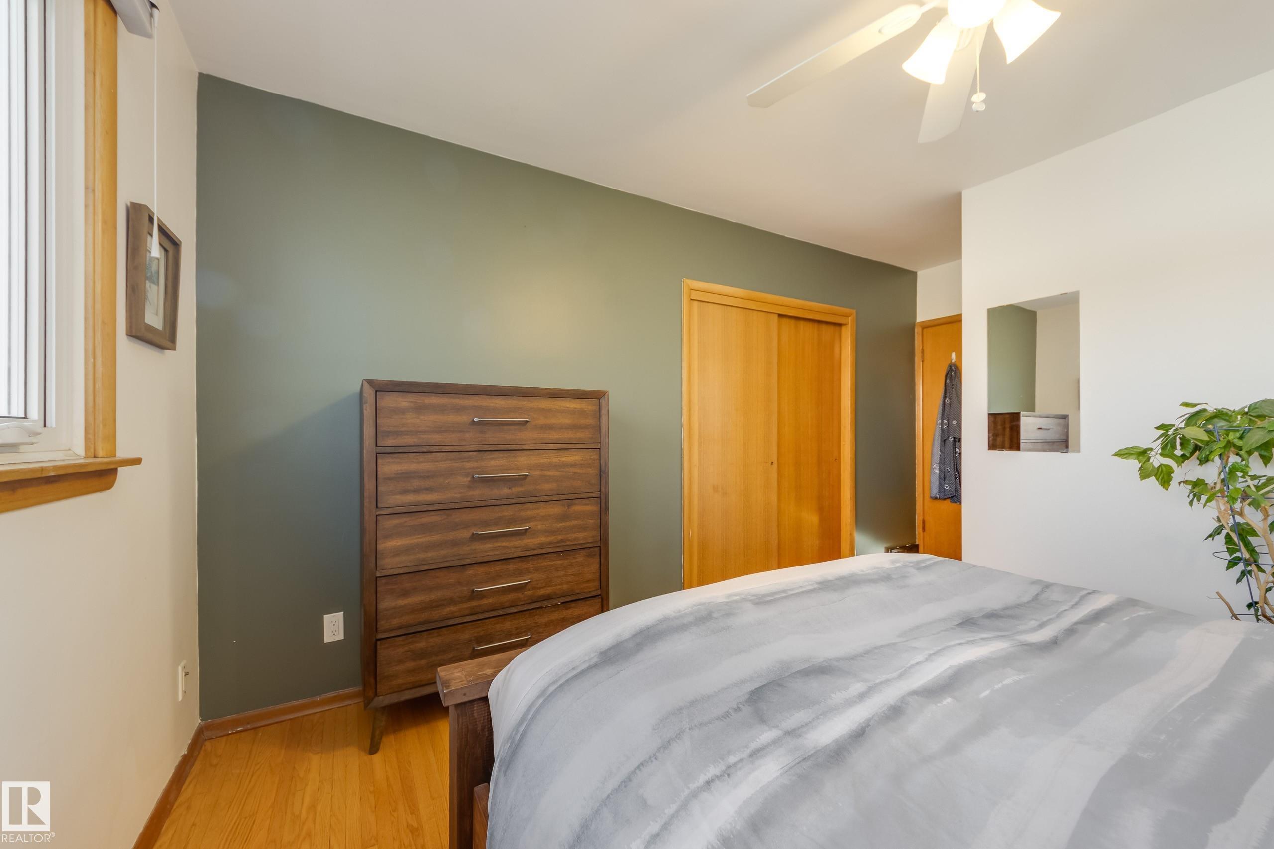 Photo 14 at 9651 66 Avenue NW, Hazeldean, Edmonton