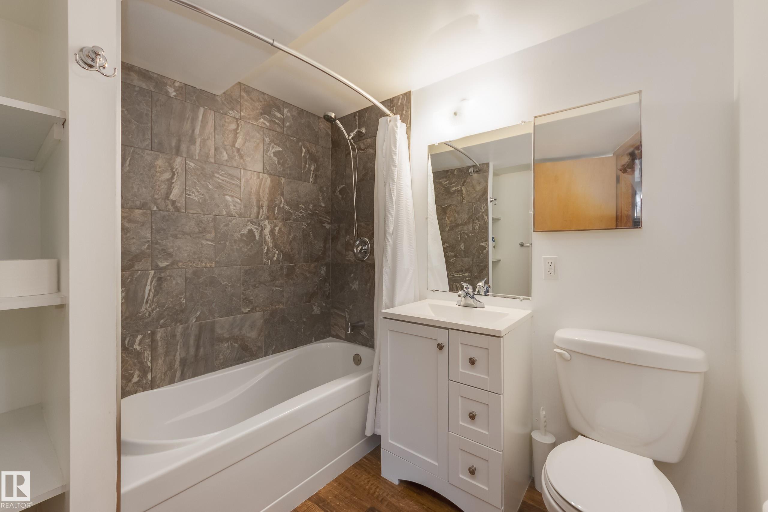 Photo 34 at 9651 66 Avenue NW, Hazeldean, Edmonton