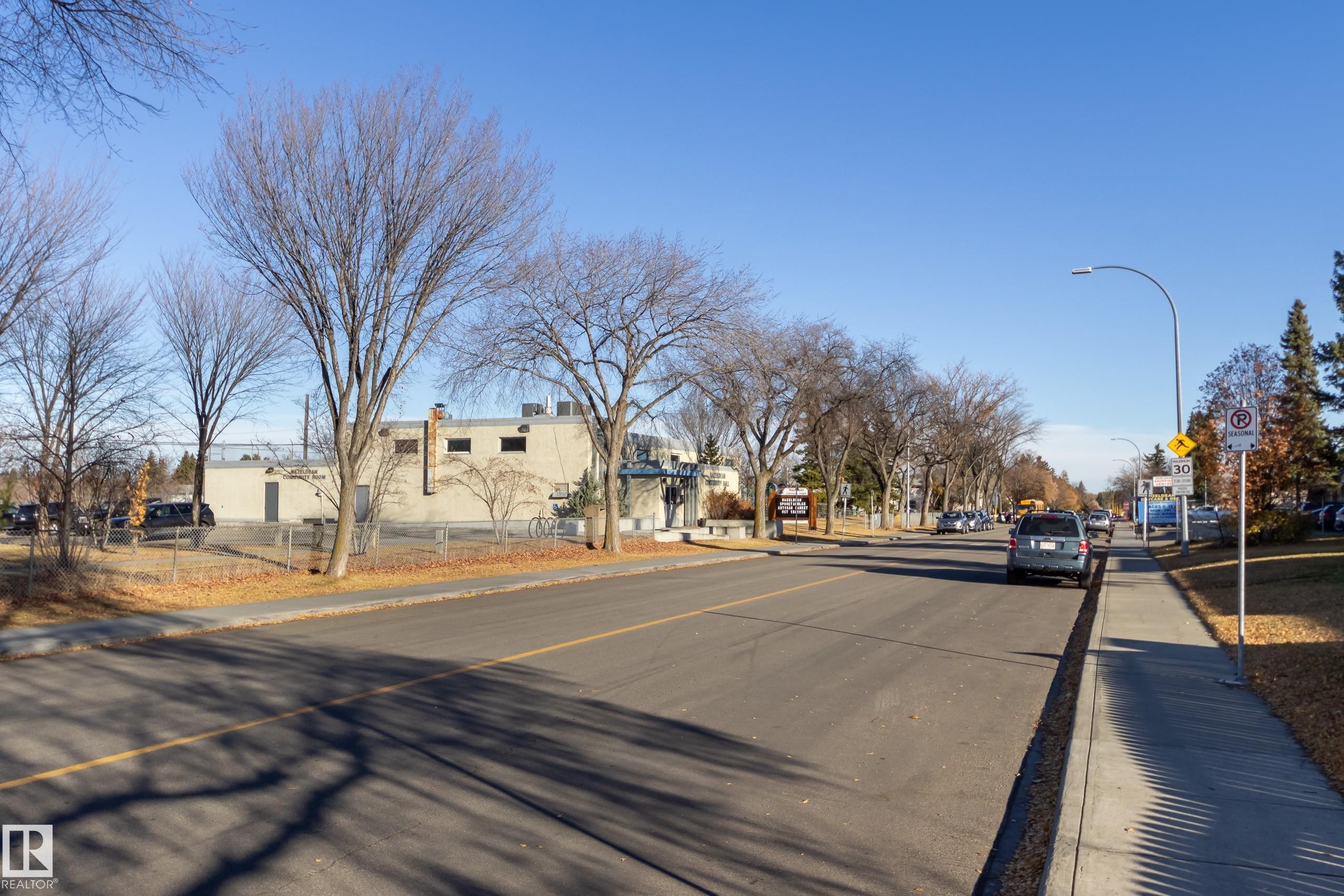 Photo 42 at 9651 66 Avenue NW, Hazeldean, Edmonton