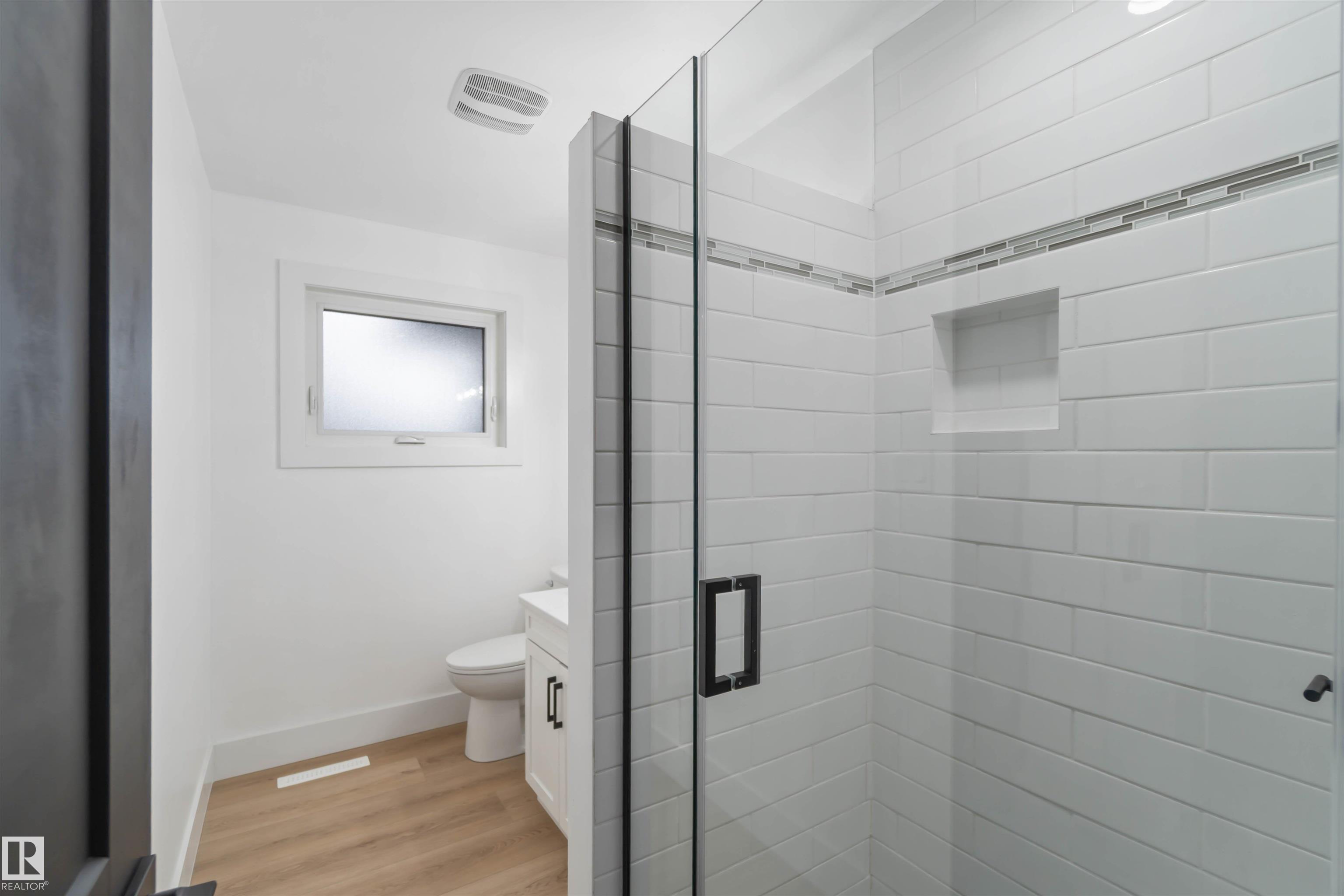 Photo 18 at 6719 95 Avenue NW, Ottewell, Edmonton