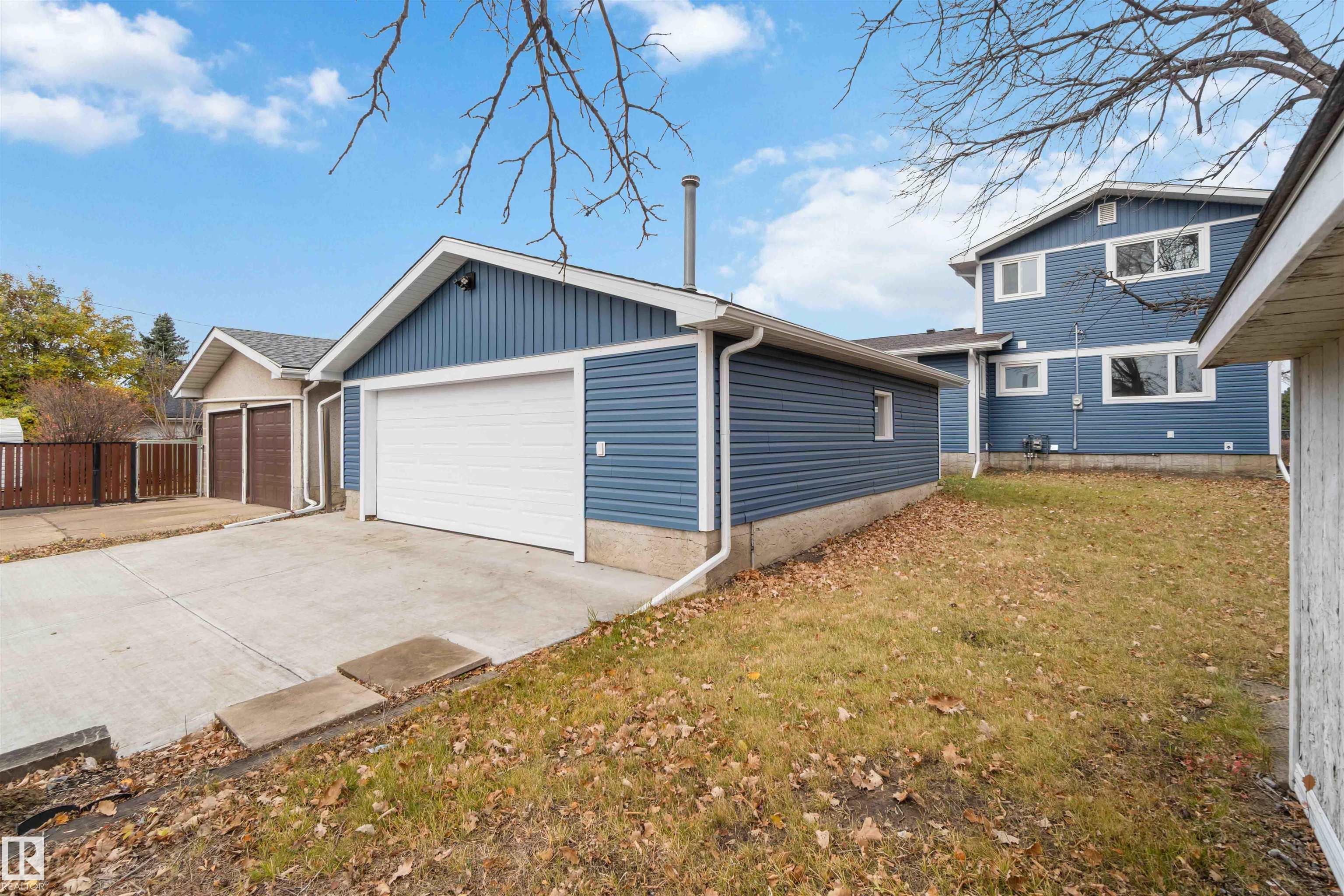 Photo 5 at 6719 95 Avenue NW, Ottewell, Edmonton