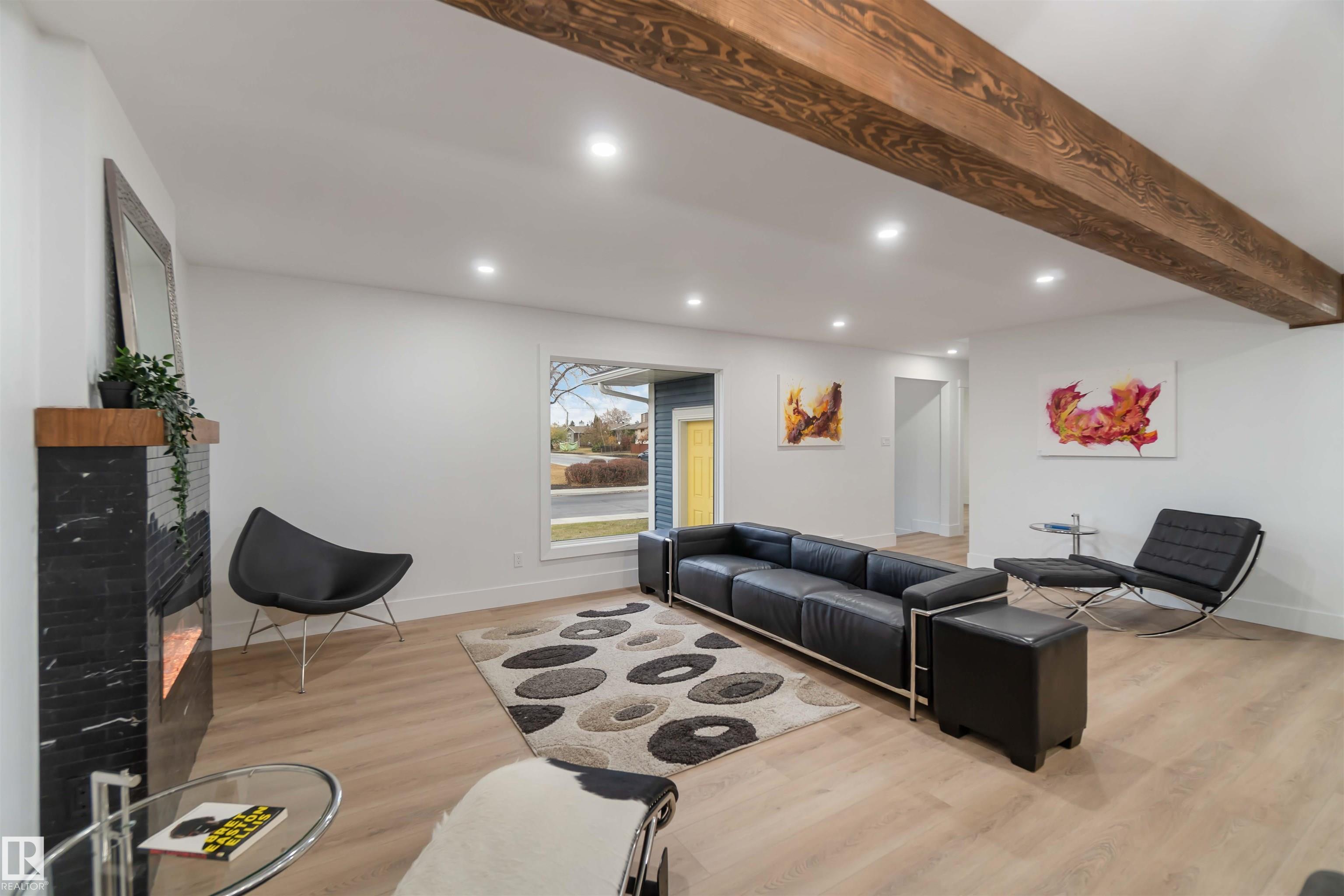 Photo 8 at 6719 95 Avenue NW, Ottewell, Edmonton