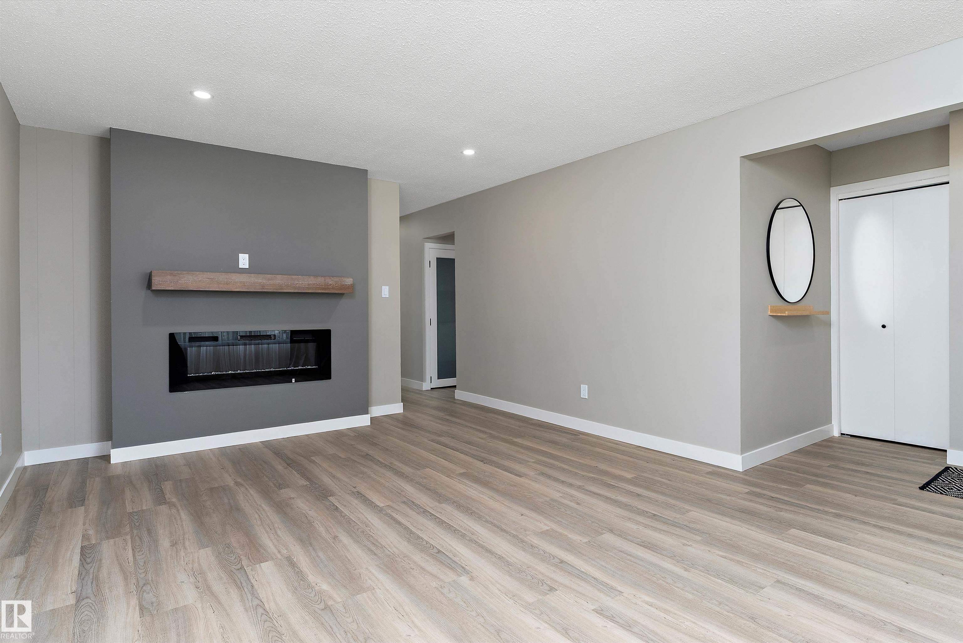 Photo 7 at 10157 145 Street NW, Grovenor, Edmonton