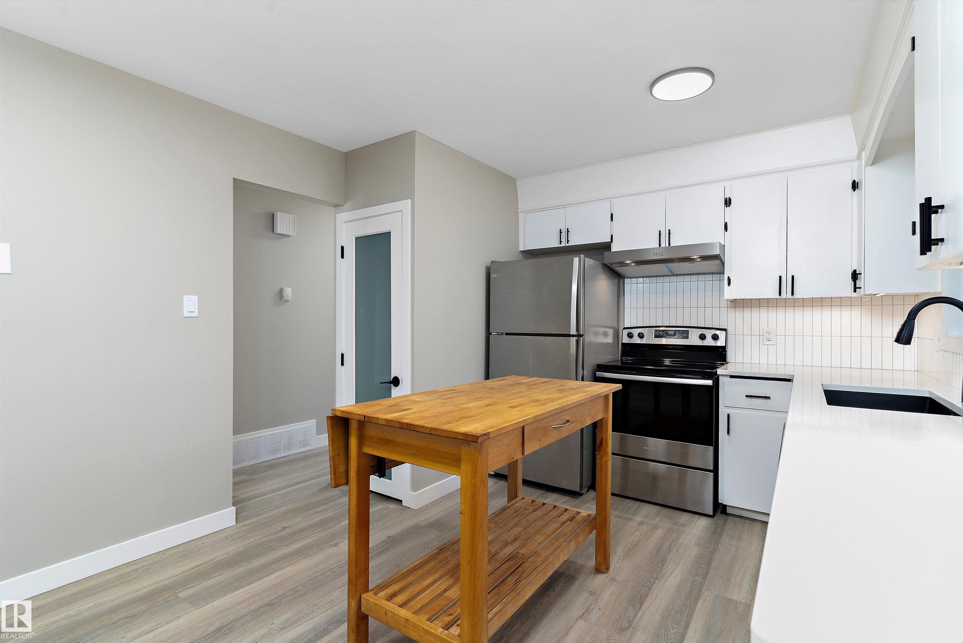 Photo 10 at 10157 145 Street NW, Grovenor, Edmonton