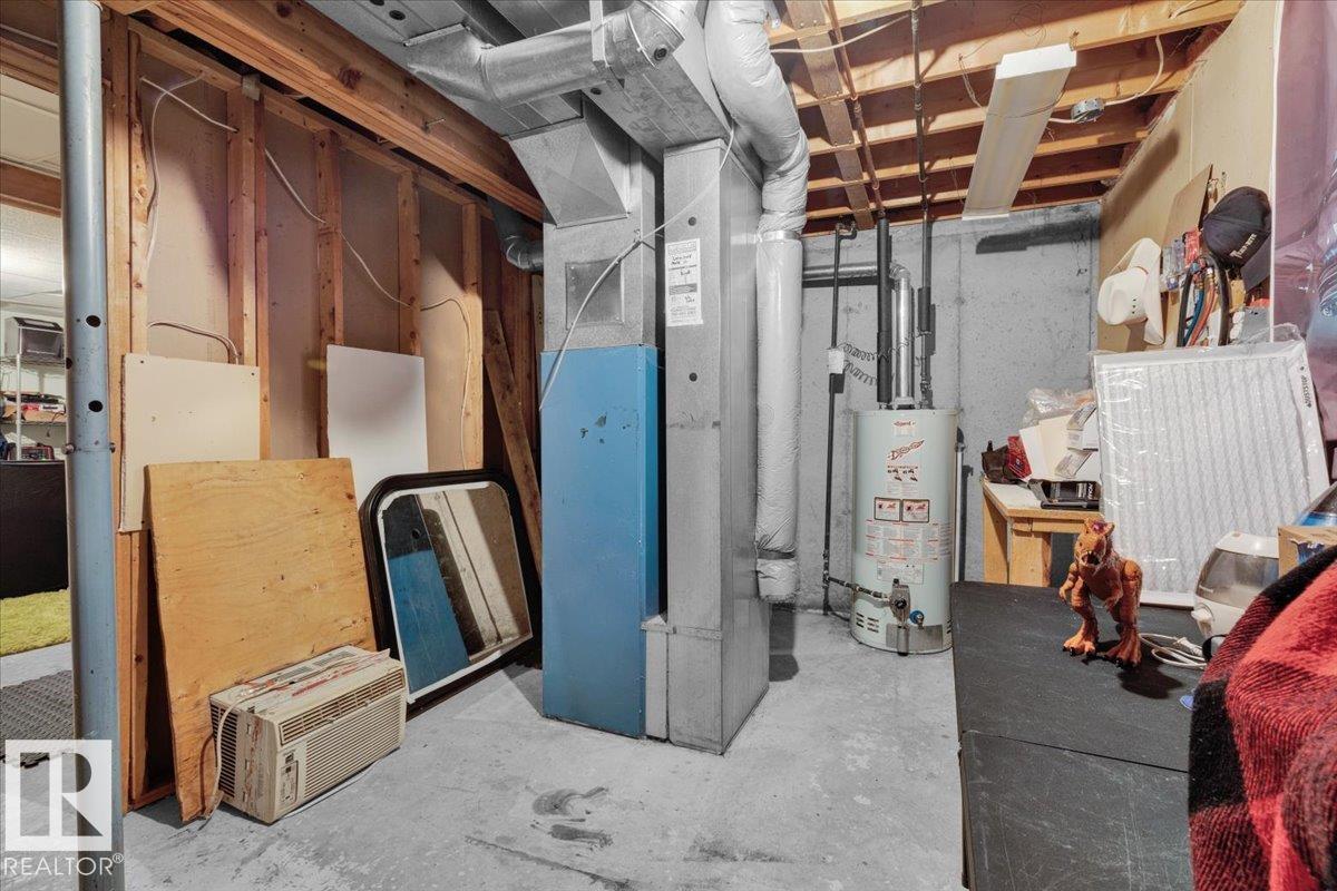 Photo 33 at 4737 35 Avenue NW, Minchau, Edmonton