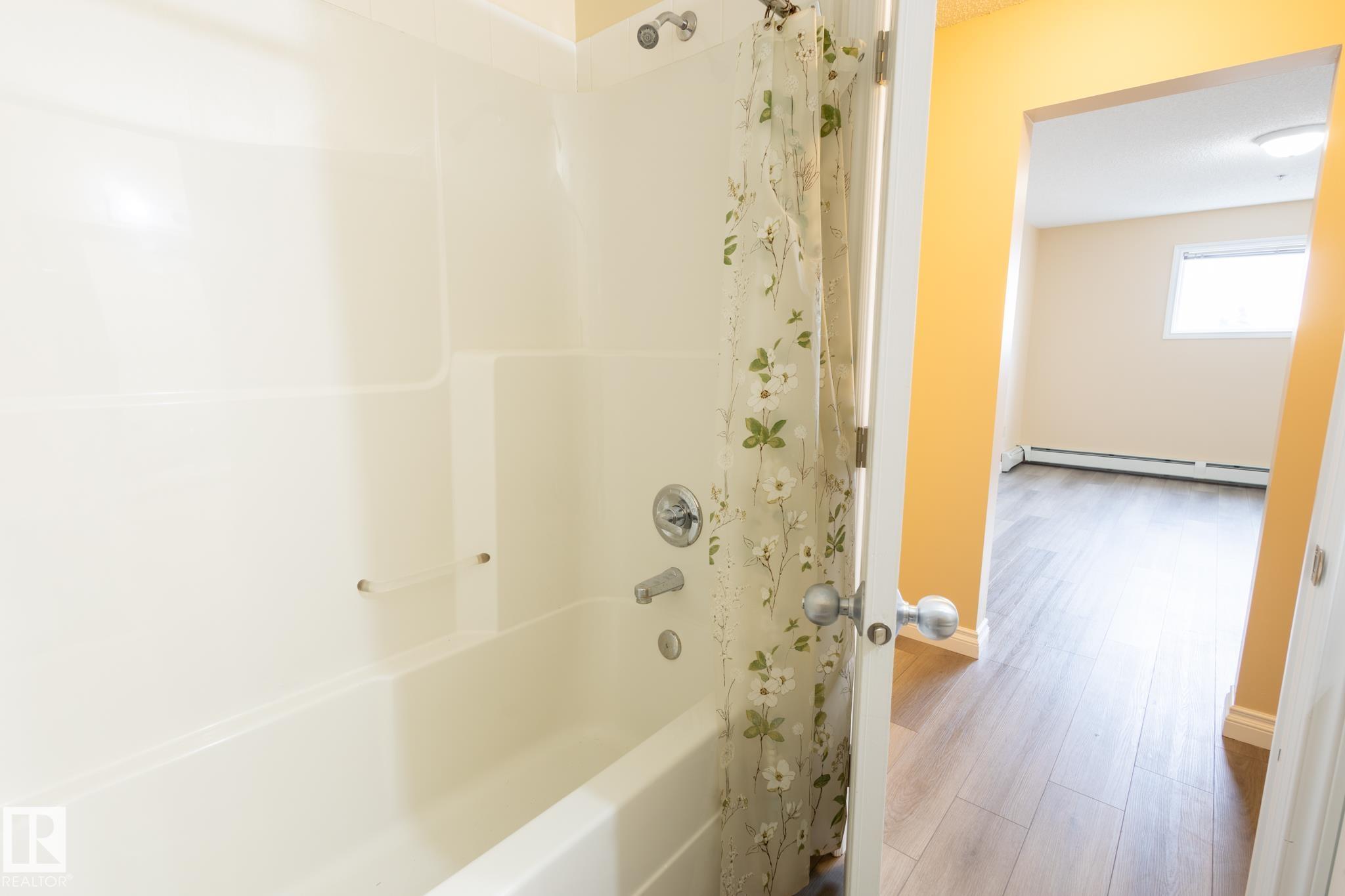 Photo 20 at 404 - 11446 40 Avenue NW, Royal Gardens, Edmonton