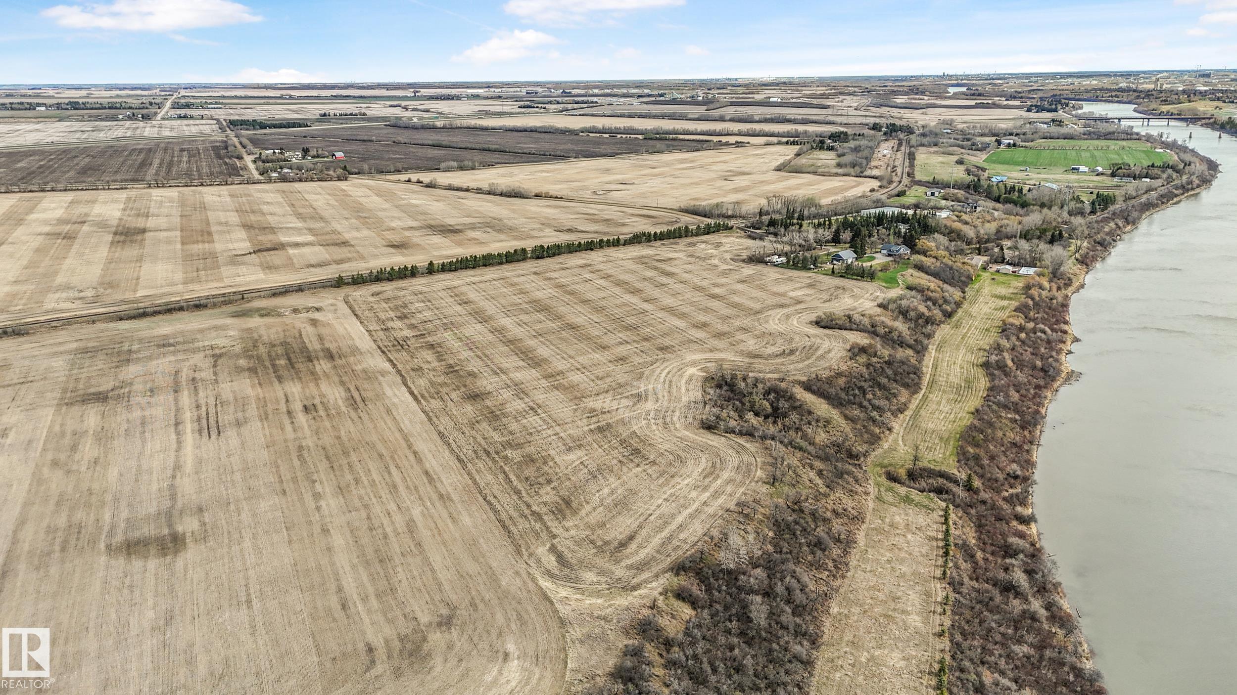 Photo 4 at Old Fort Trail Lamoureux Drive, None, Rural Sturgeon County