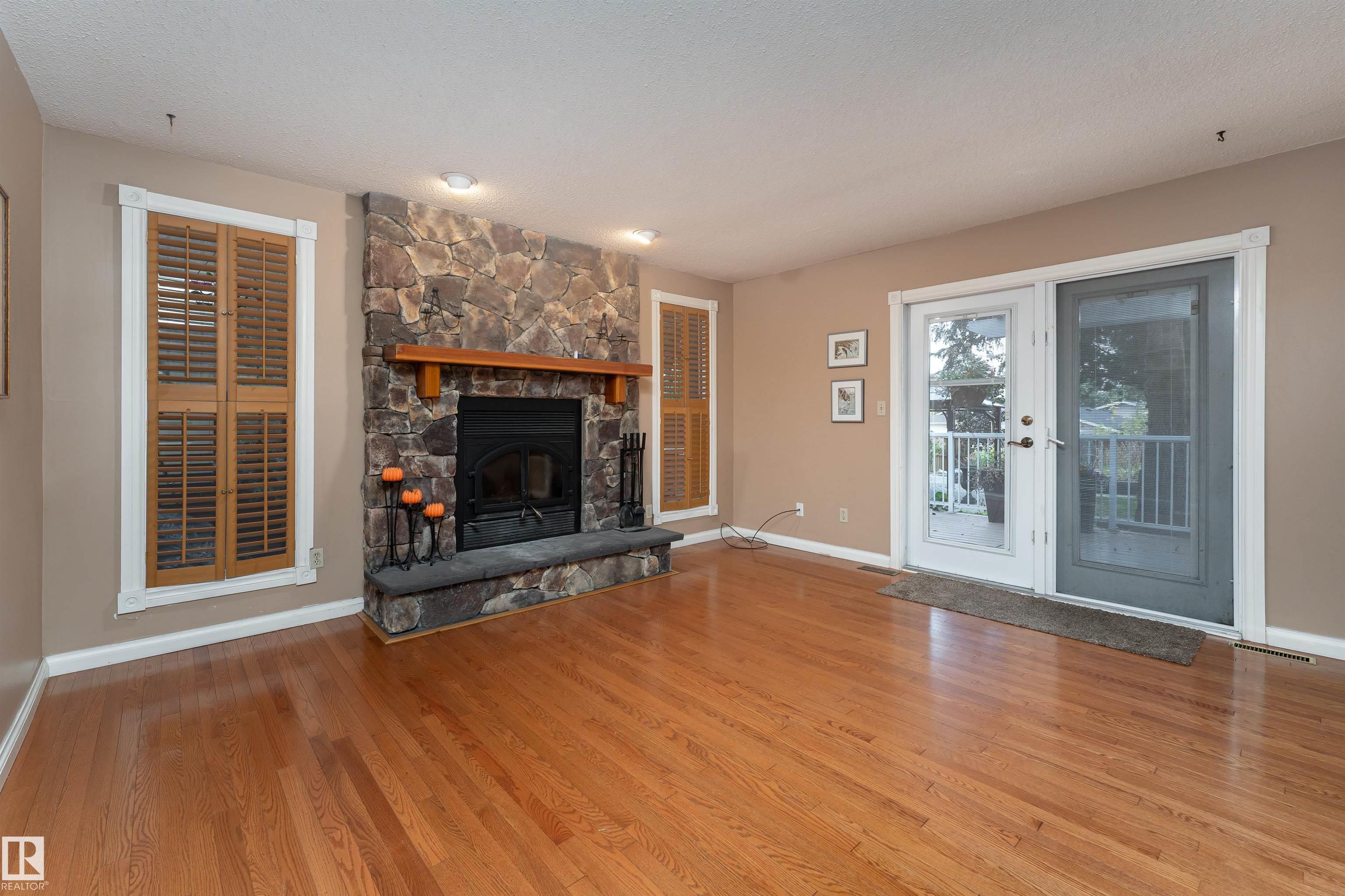 Photo 13 at 5310 39b Avenue NW, Greenview, Edmonton