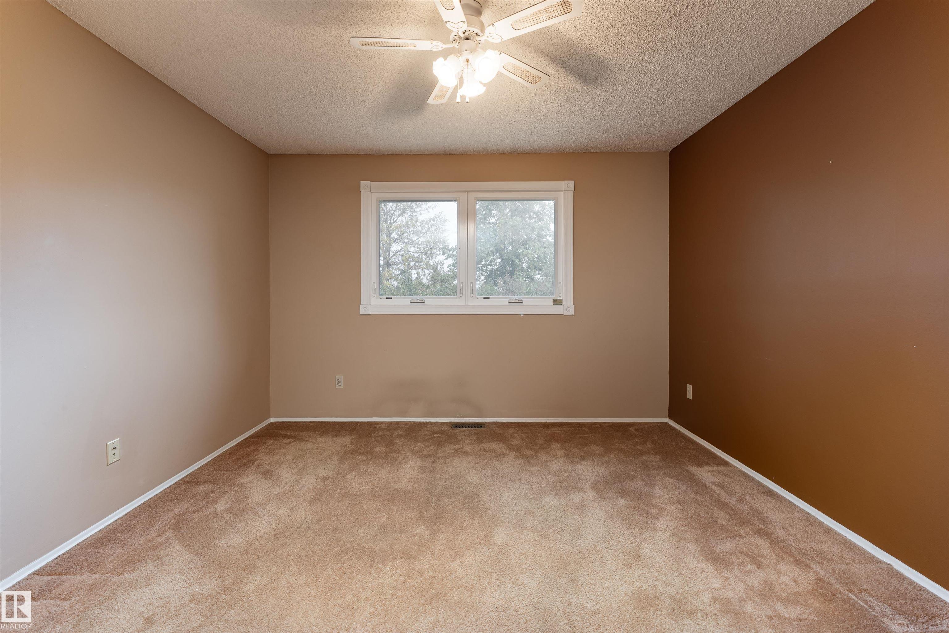 Photo 22 at 5310 39b Avenue NW, Greenview, Edmonton