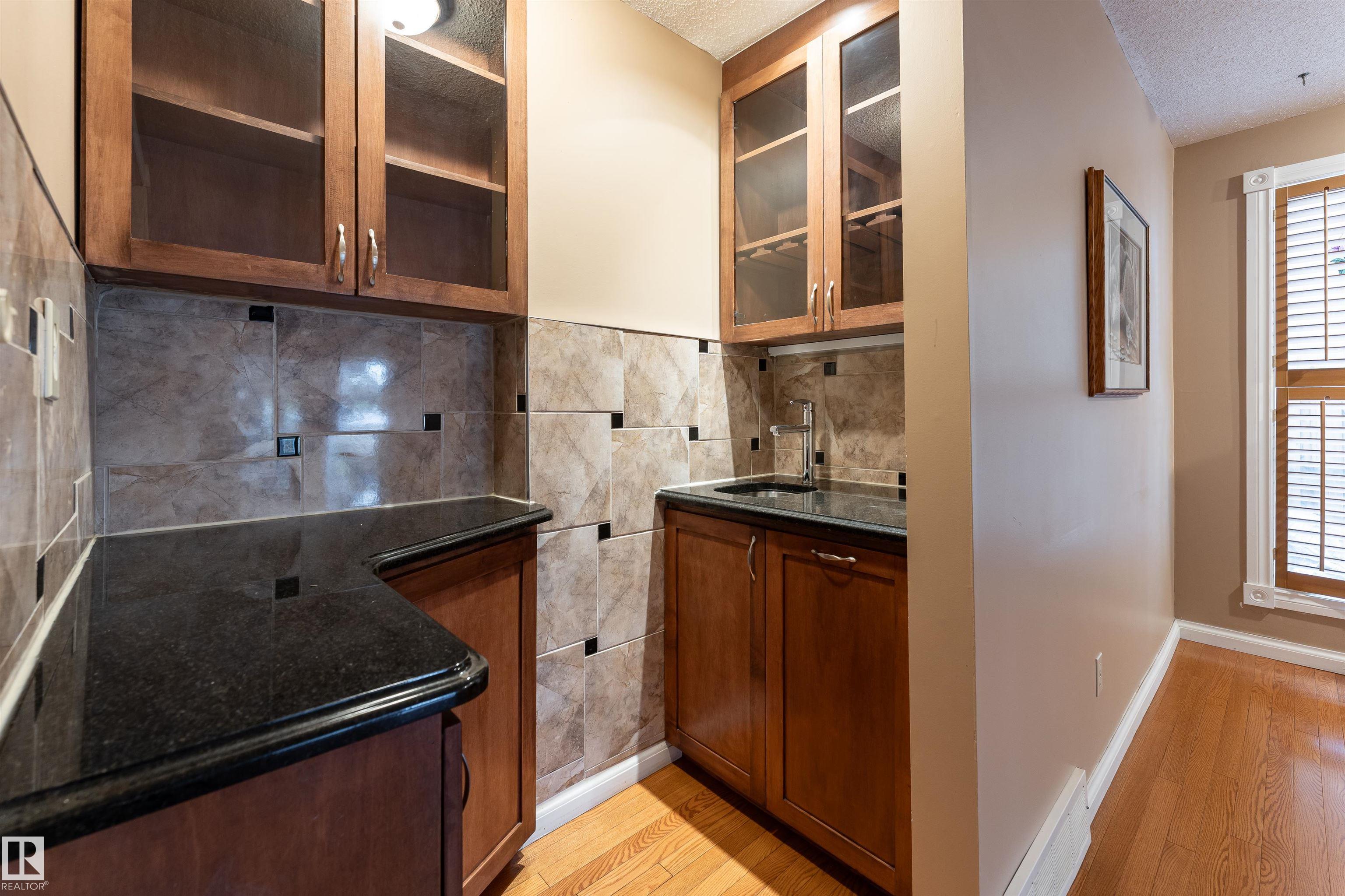 Photo 10 at 5310 39b Avenue NW, Greenview, Edmonton