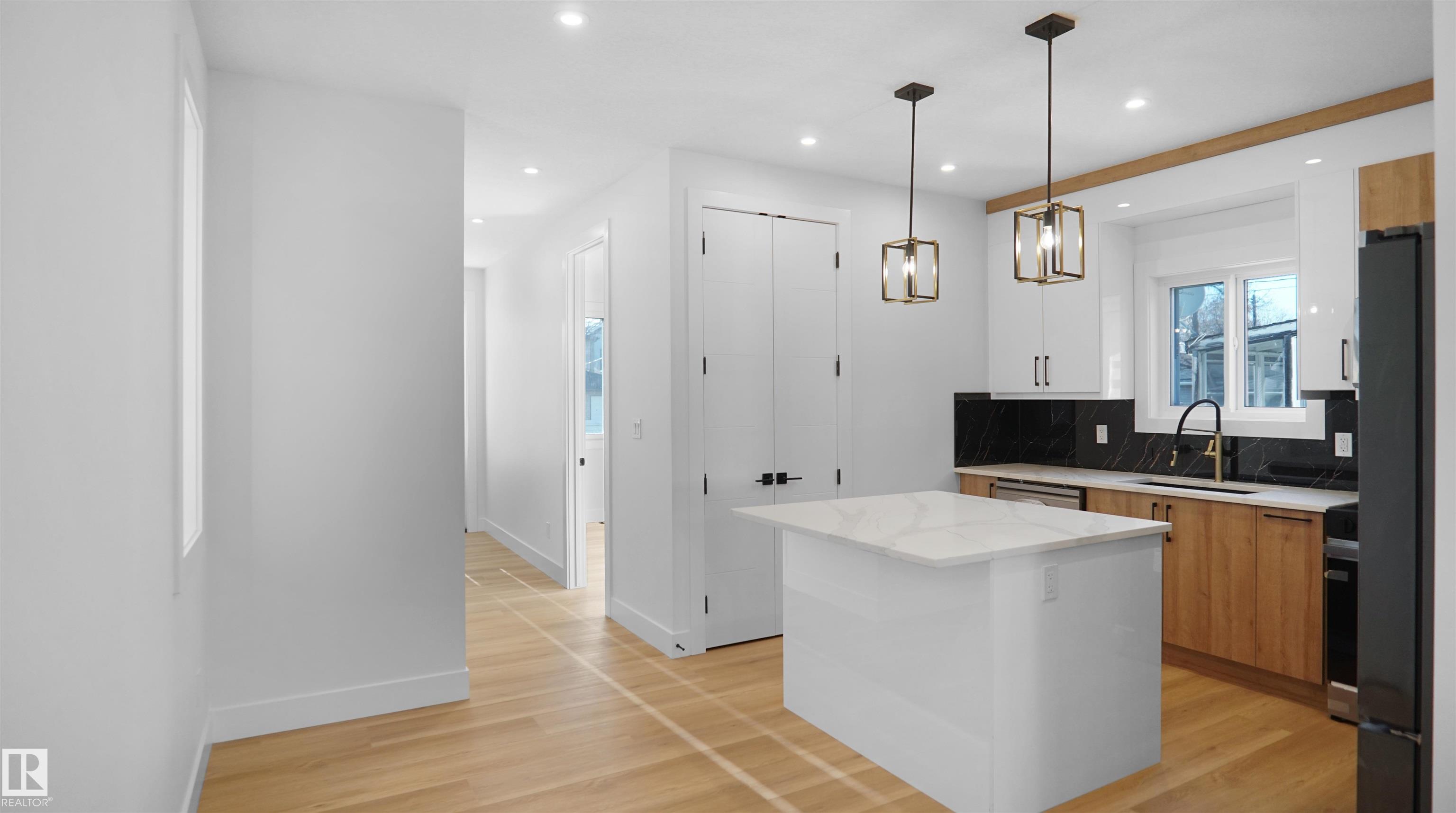 Photo 15 at 11708 126 Street NW, Inglewood, Edmonton