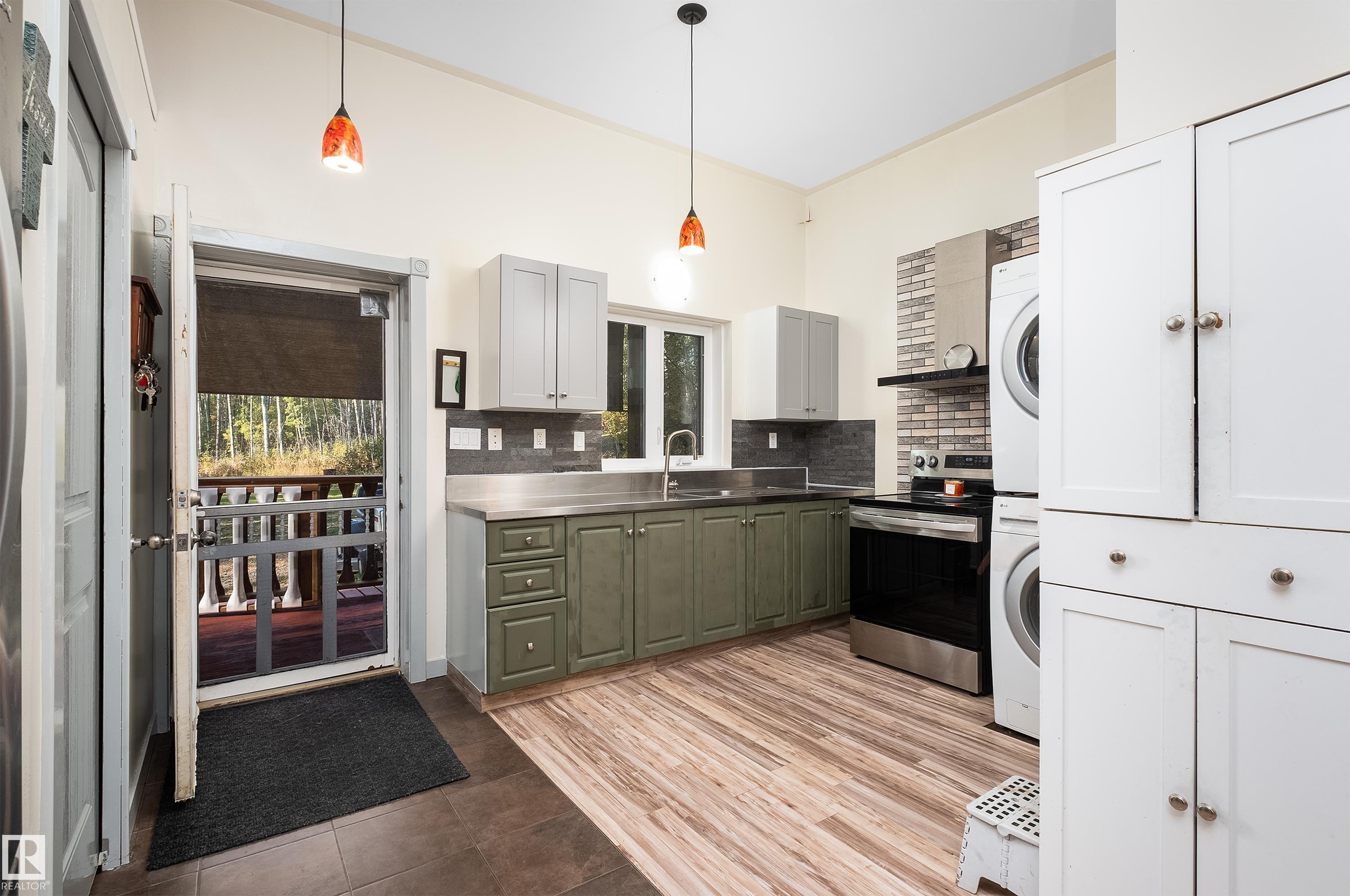 Photo 17 at 36 - 52229 Rge Road 25, Genesee Park, Rural Parkland County