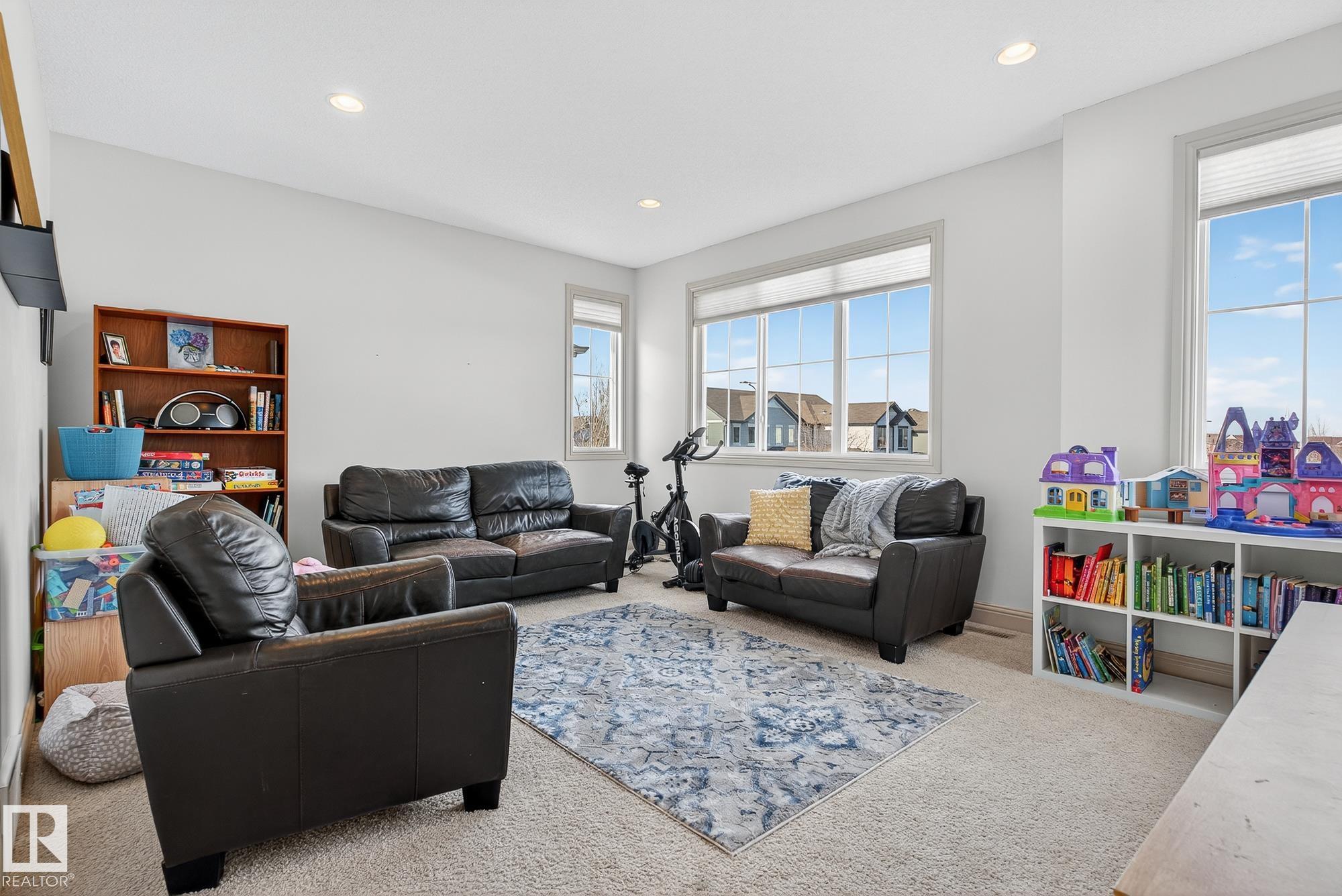 Photo 38 at 6231 18 Avenue SW, Walker, Edmonton