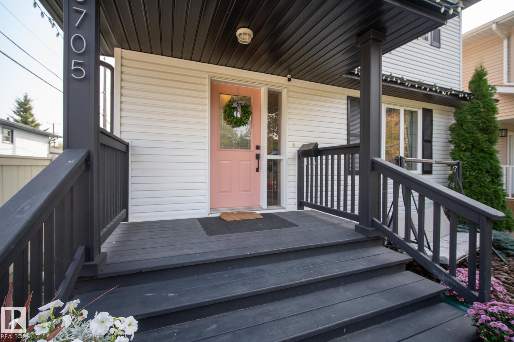 Photo 2 at 8705 92a Avenue NW, Strathearn, Edmonton