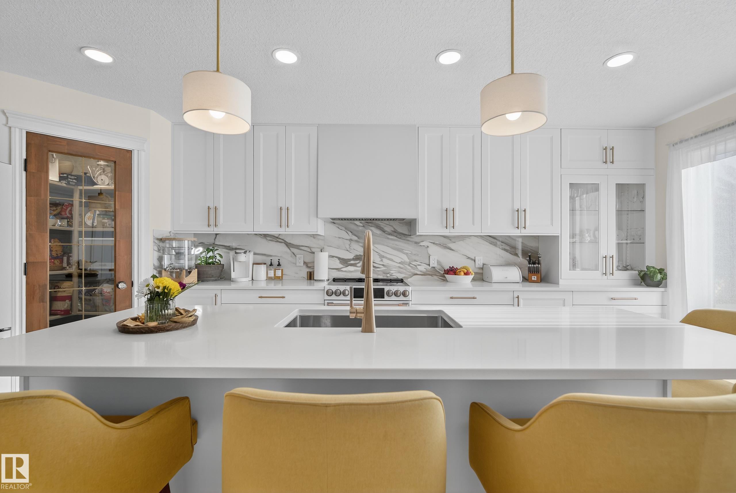 Photo 19 at 8705 92a Avenue NW, Strathearn, Edmonton