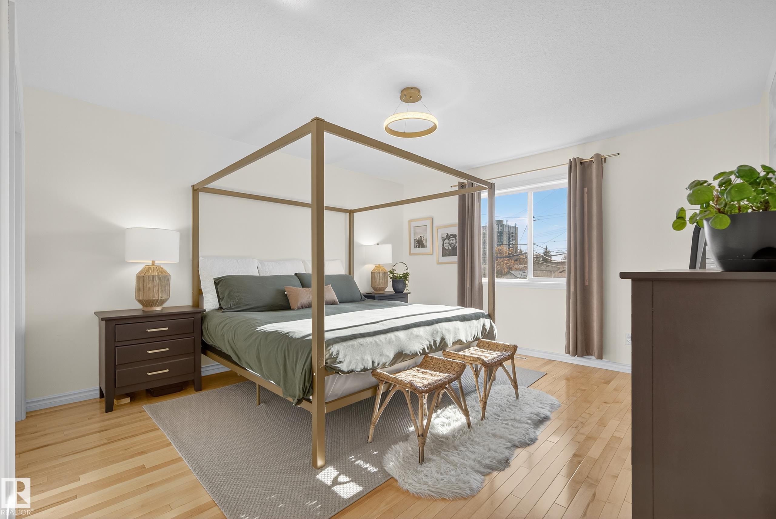 Photo 29 at 8705 92a Avenue NW, Strathearn, Edmonton