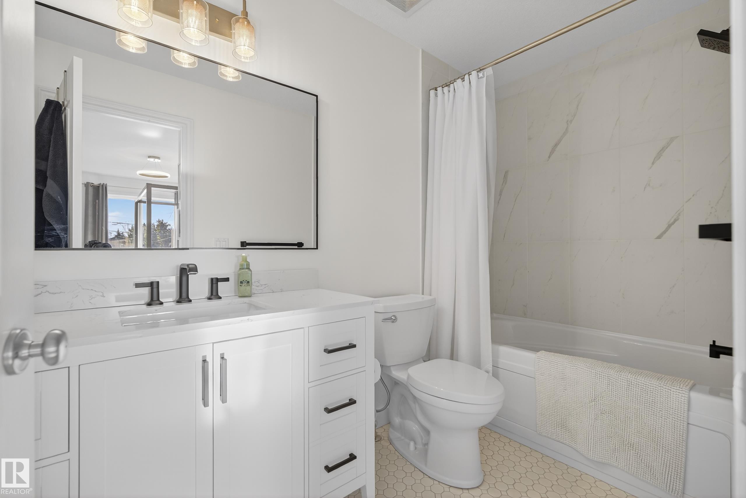 Photo 33 at 8705 92a Avenue NW, Strathearn, Edmonton