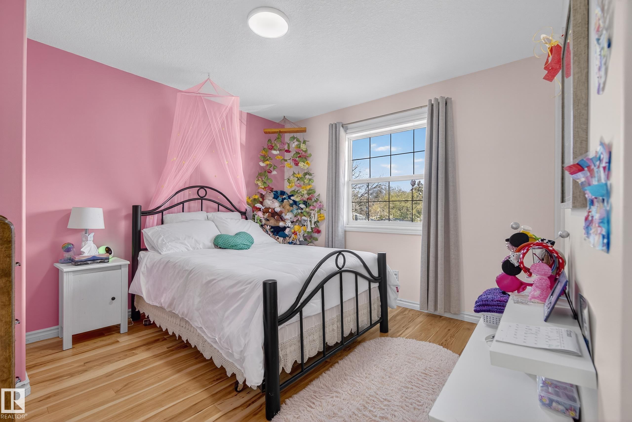 Photo 38 at 8705 92a Avenue NW, Strathearn, Edmonton