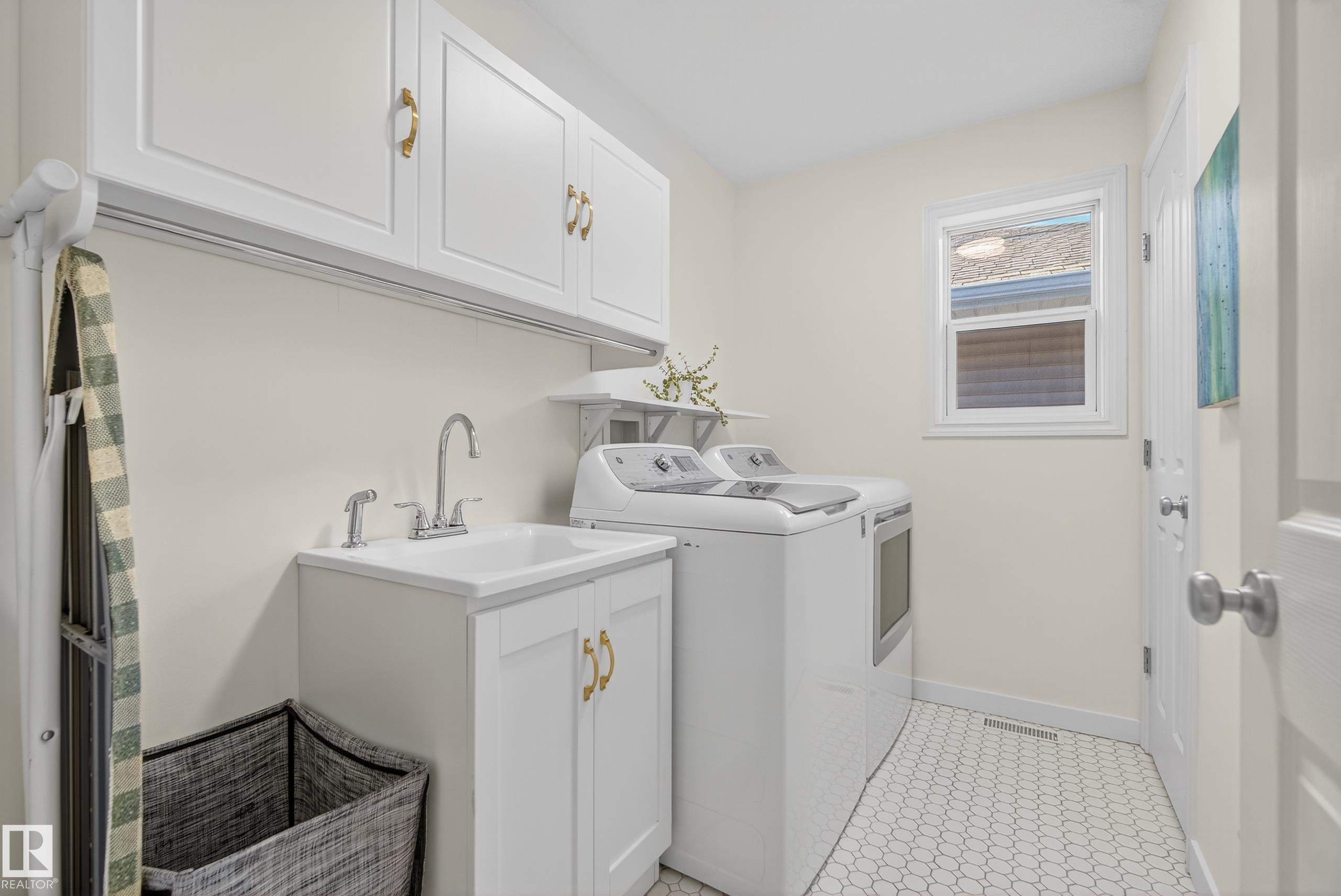 Photo 42 at 8705 92a Avenue NW, Strathearn, Edmonton