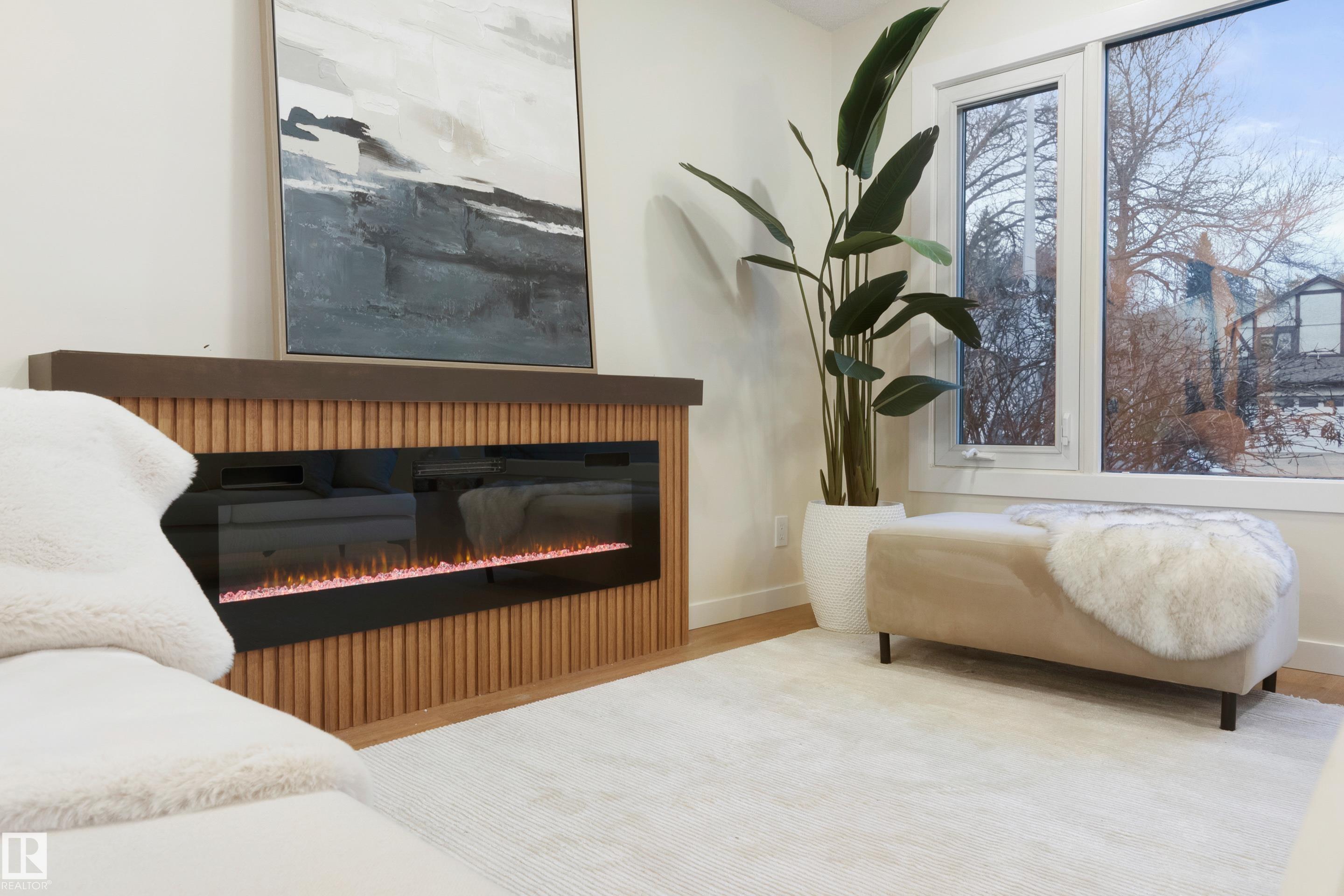 Photo 8 at 32 Woodcrest Avenue, Woodlands, St. Albert