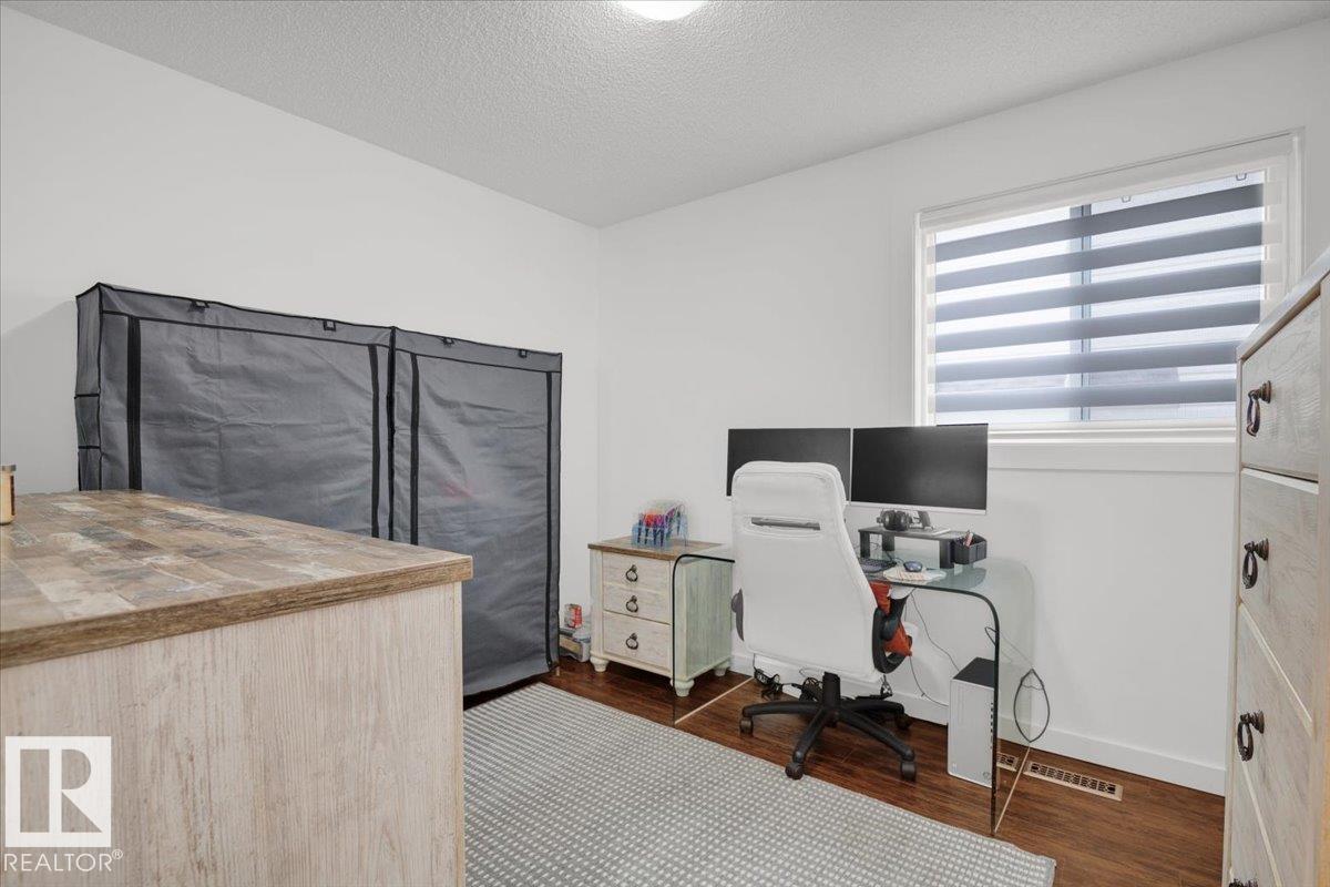 Photo 26 at 3635 44 Street NW, Kiniski Gardens, Edmonton