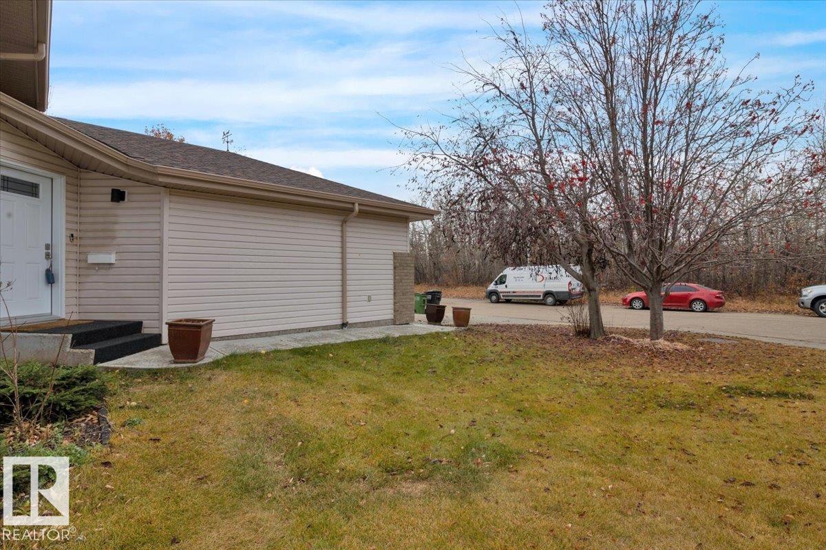 Photo 6 at 3635 44 Street NW, Kiniski Gardens, Edmonton