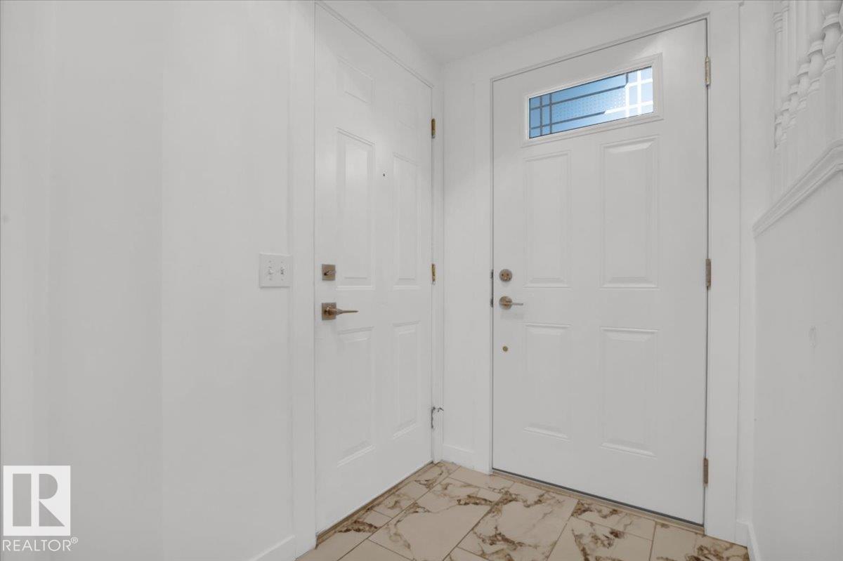 Photo 8 at 3635 44 Street NW, Kiniski Gardens, Edmonton