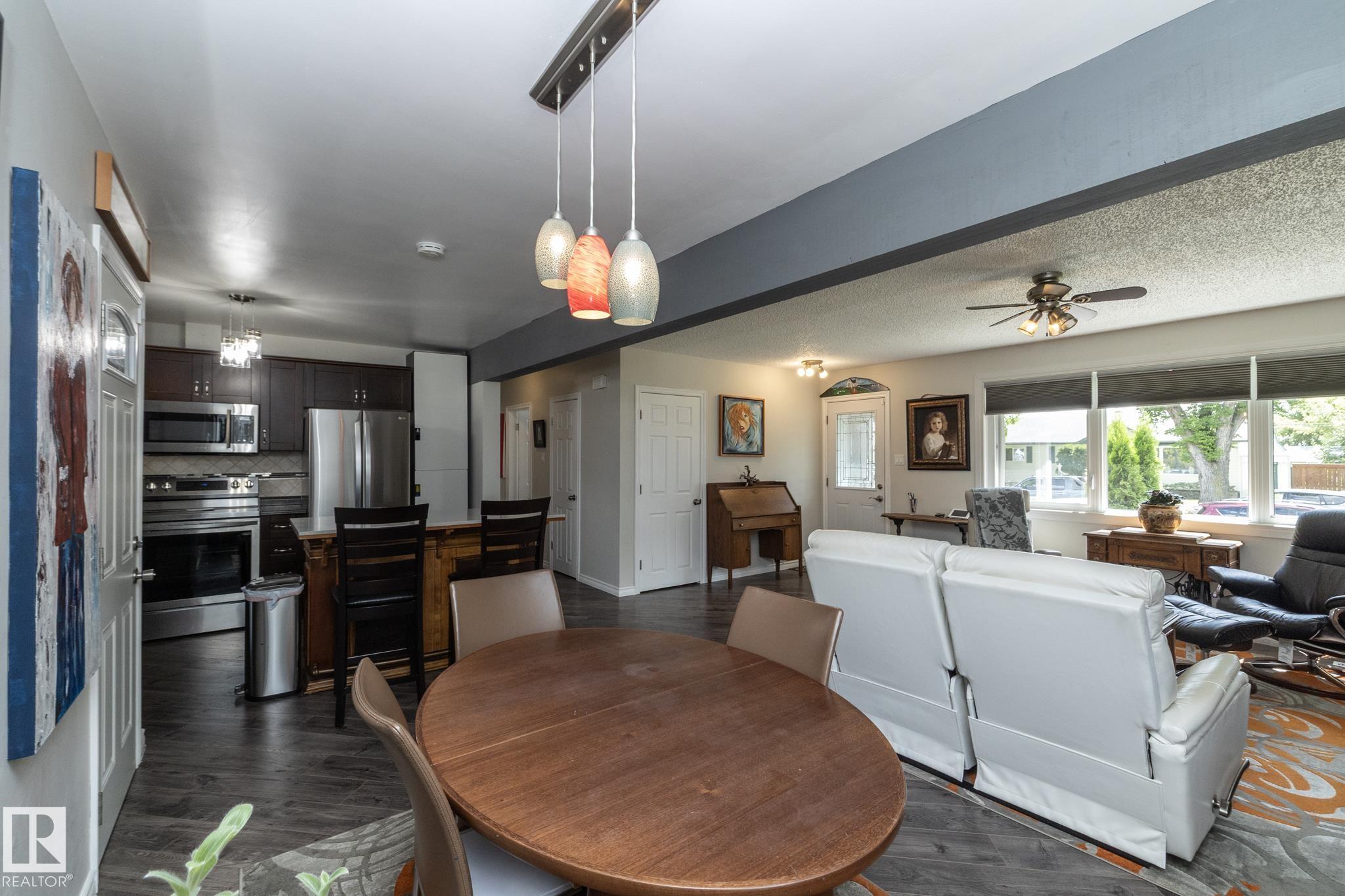 Photo 23 at 3418 120 Avenue NW, Beacon Heights, Edmonton