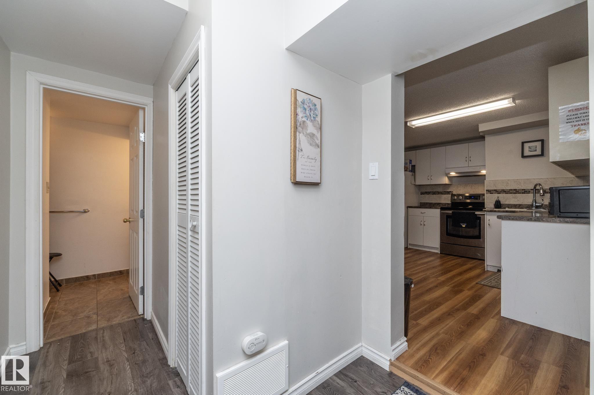 Photo 37 at 3418 120 Avenue NW, Beacon Heights, Edmonton