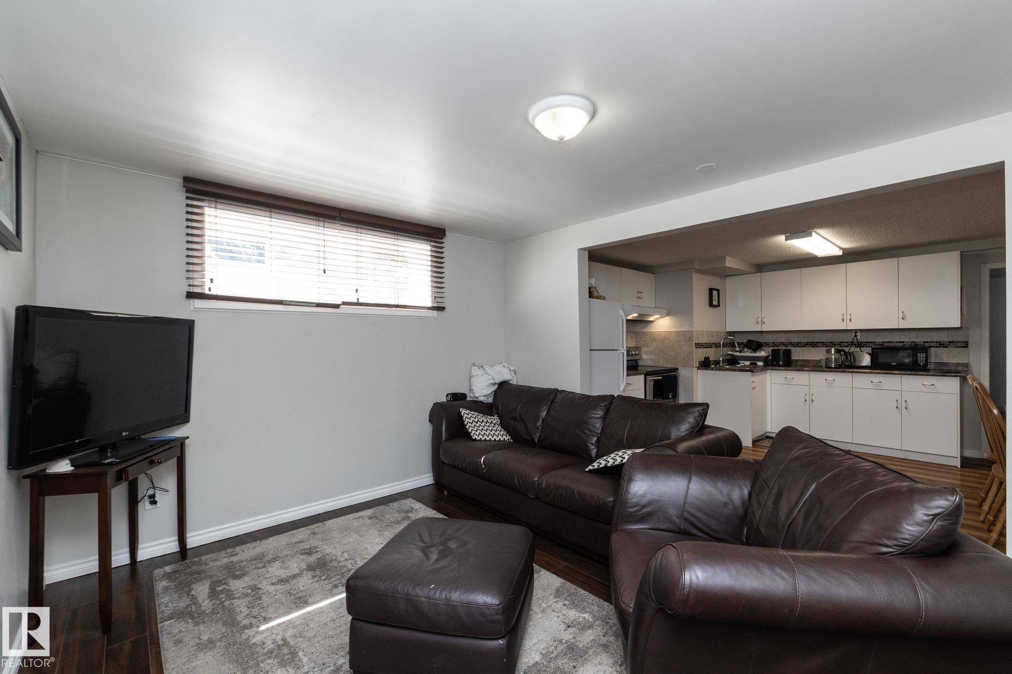 Photo 6 at 3418 120 Avenue NW, Beacon Heights, Edmonton