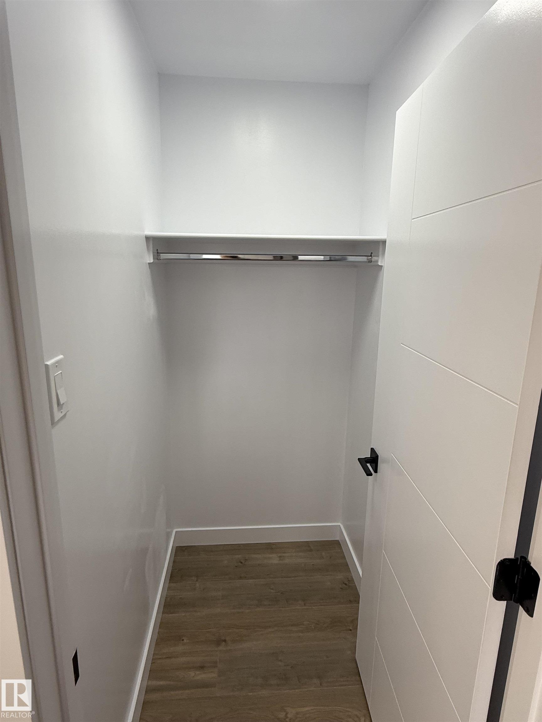 Photo 12 at 713 Village On The Green NW, York, Edmonton