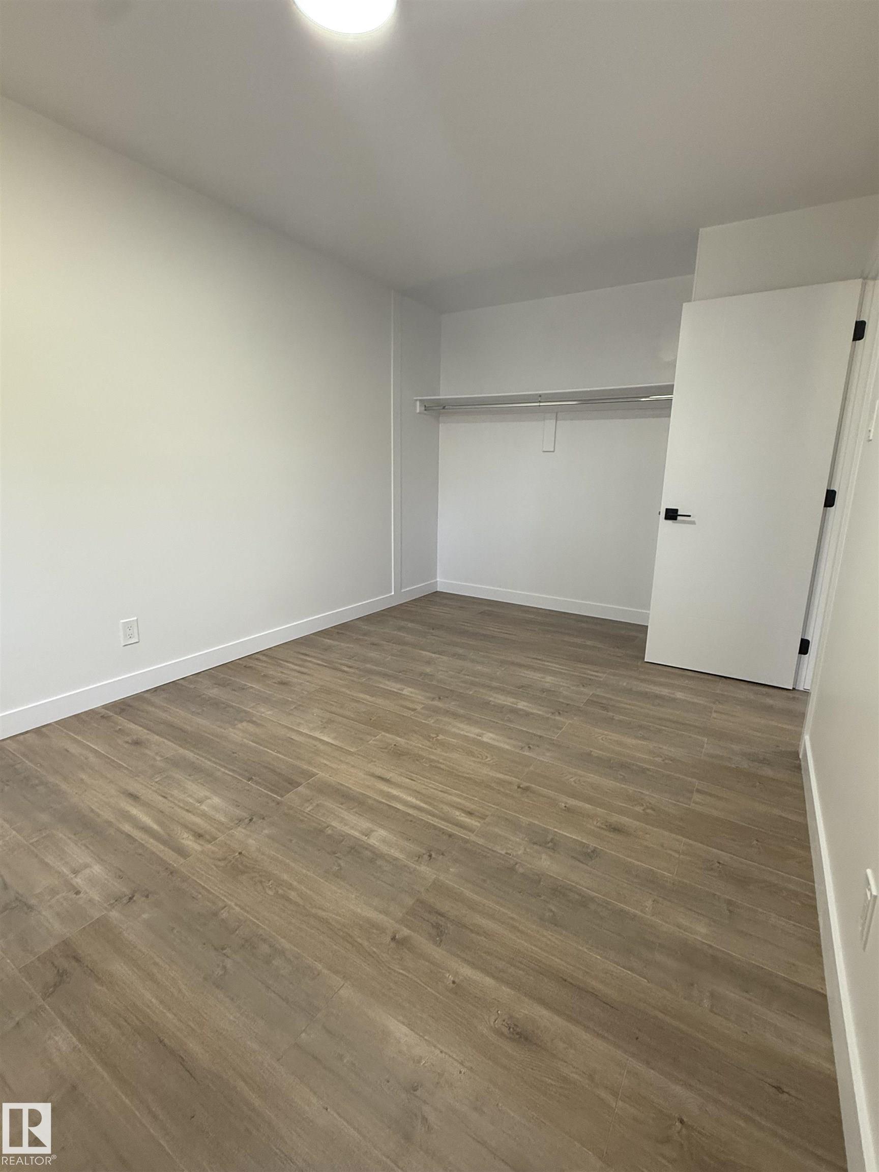 Photo 14 at 713 Village On The Green NW, York, Edmonton