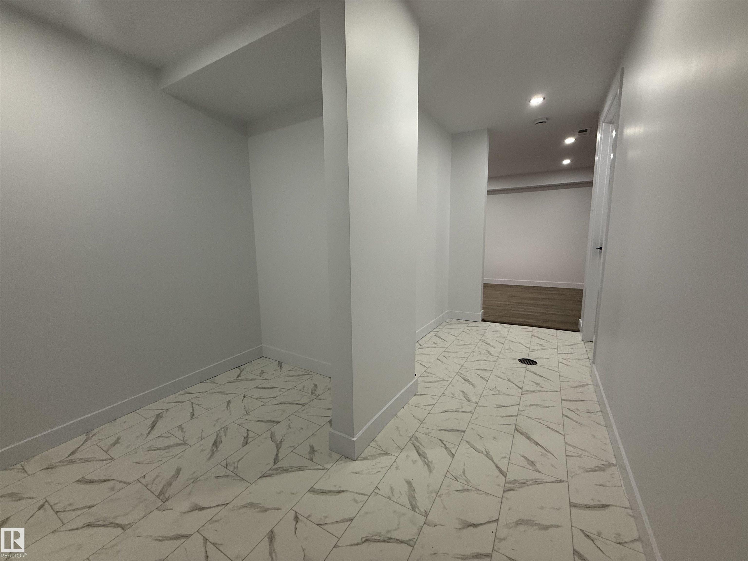 Photo 20 at 713 Village On The Green NW, York, Edmonton