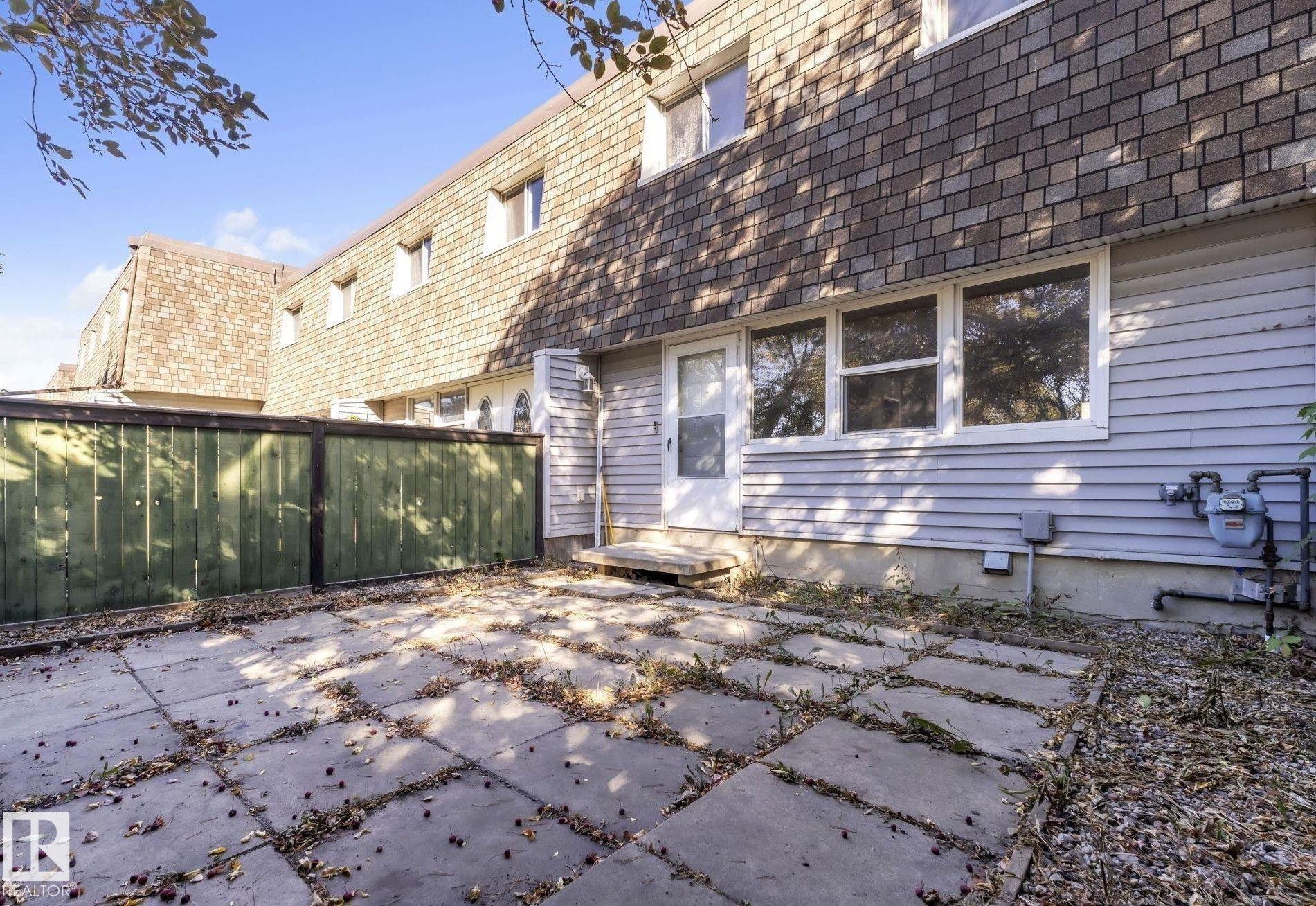 Photo 22 at 713 Village On The Green NW, York, Edmonton