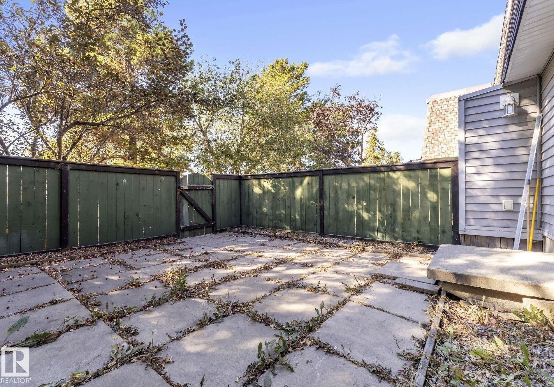 Photo 23 at 713 Village On The Green NW, York, Edmonton