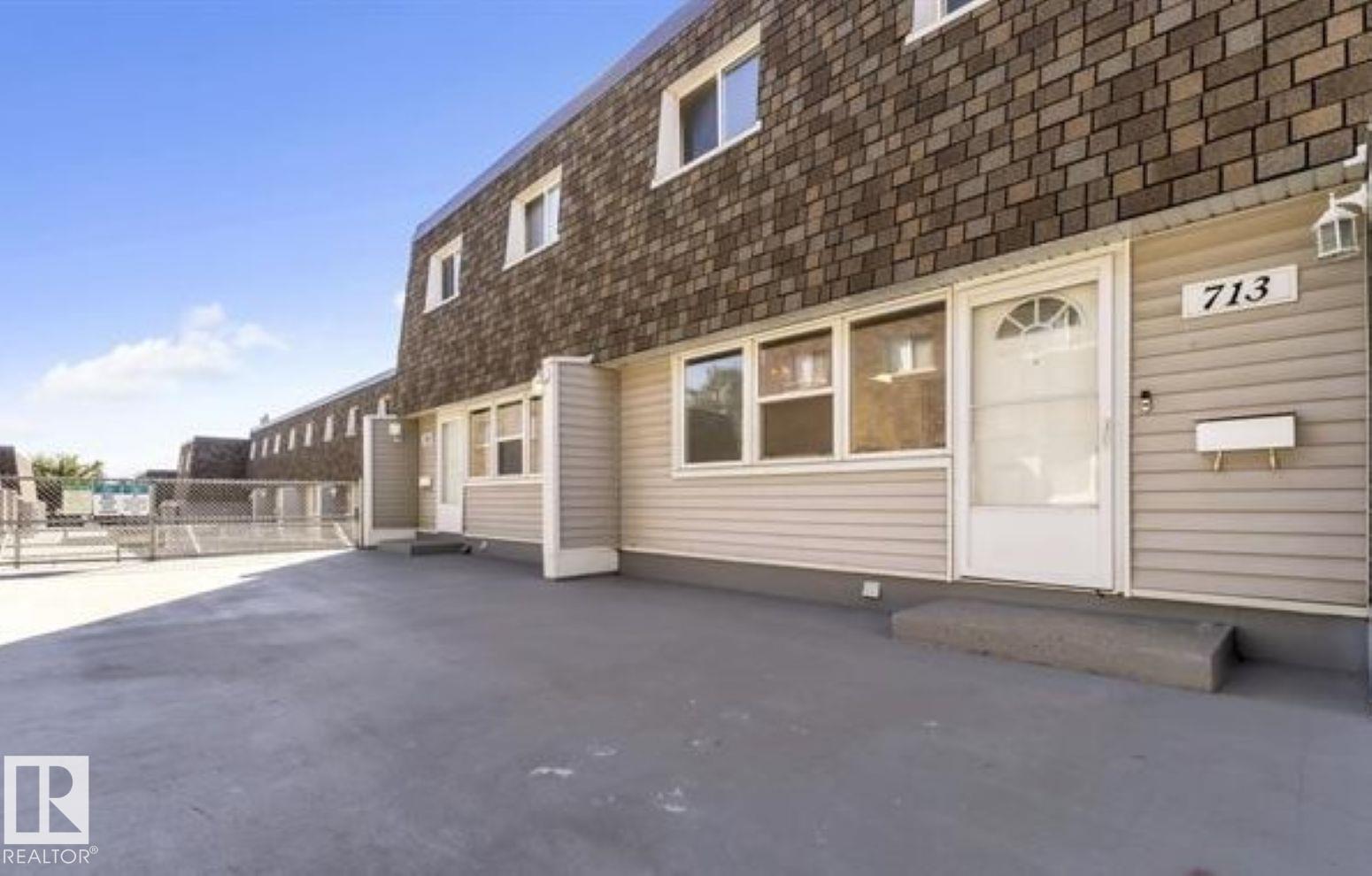 Photo 25 at 713 Village On The Green NW, York, Edmonton