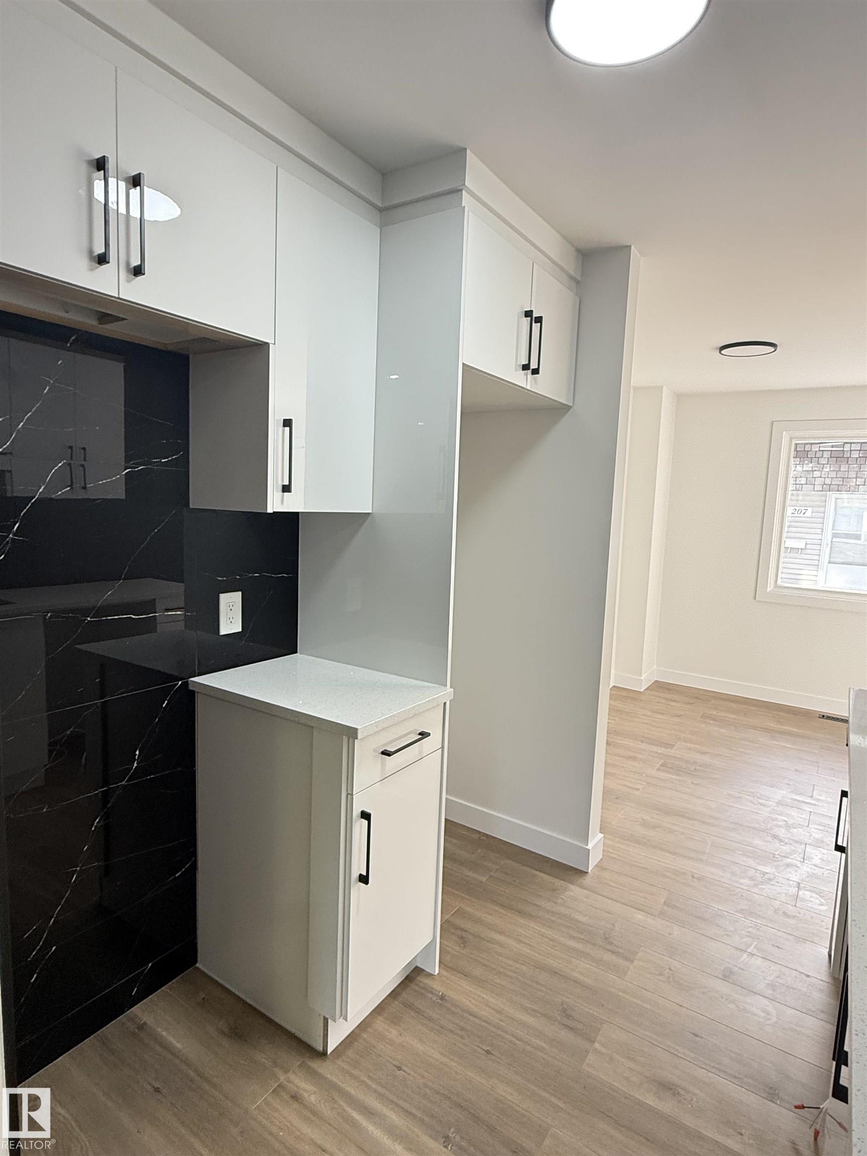 Photo 6 at 713 Village On The Green NW, York, Edmonton