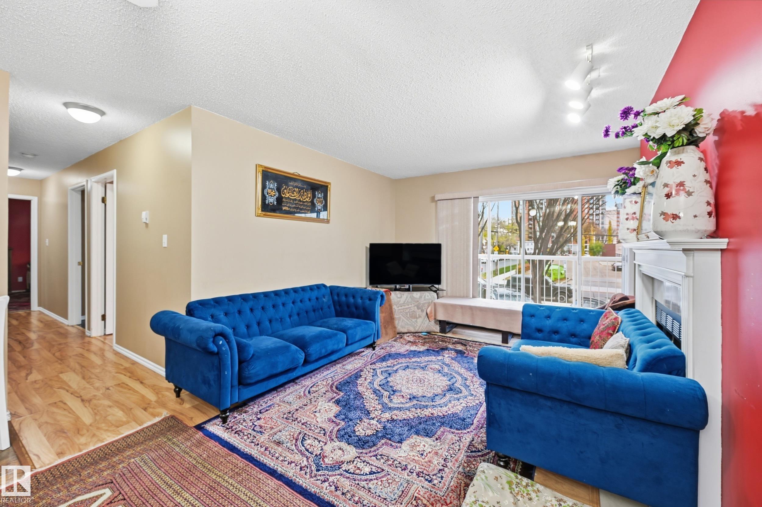 Photo 6 at 201 - 9010 106 Avenue NW, Boyle Street, Edmonton