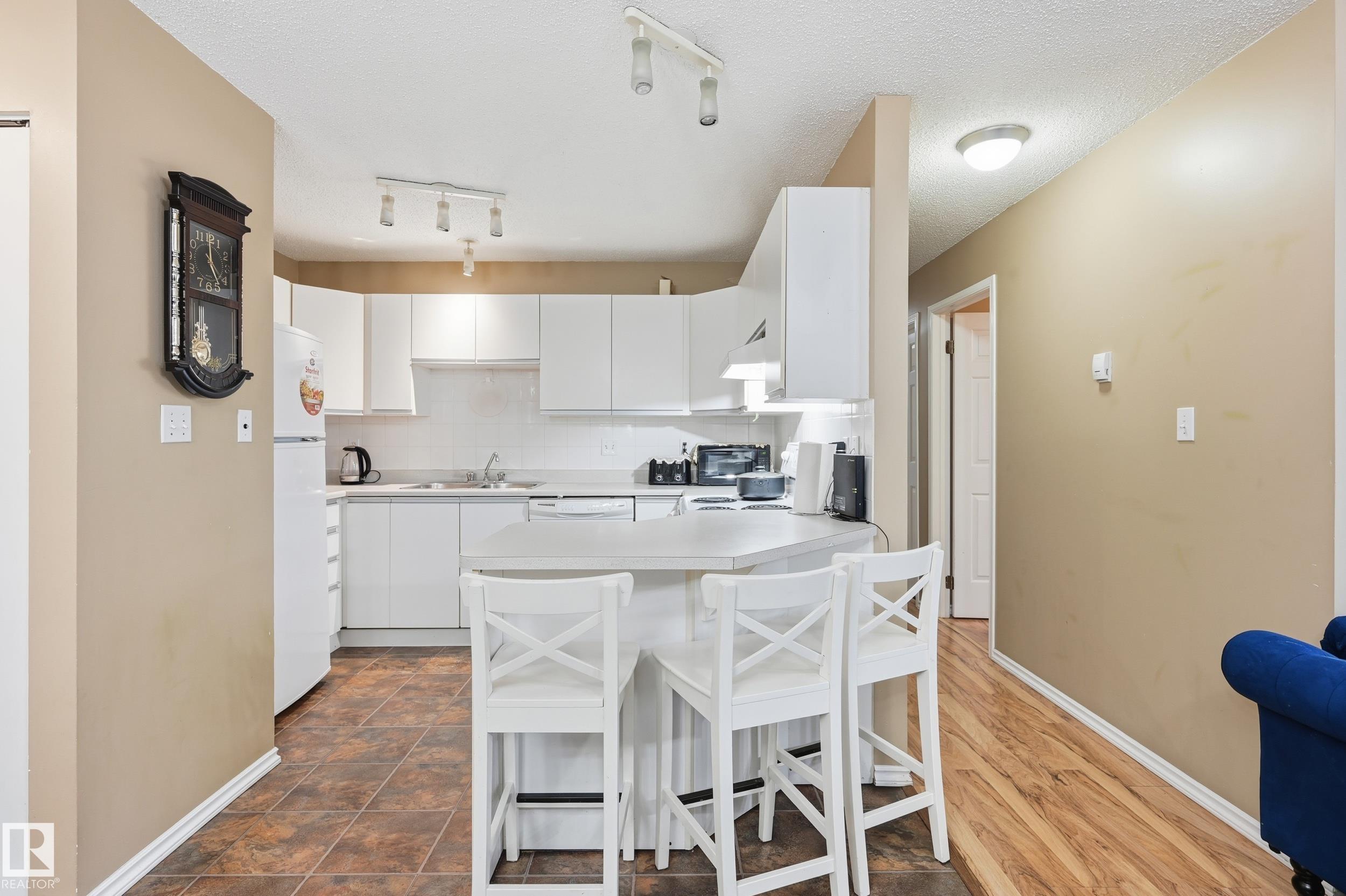 Photo 7 at 201 - 9010 106 Avenue NW, Boyle Street, Edmonton