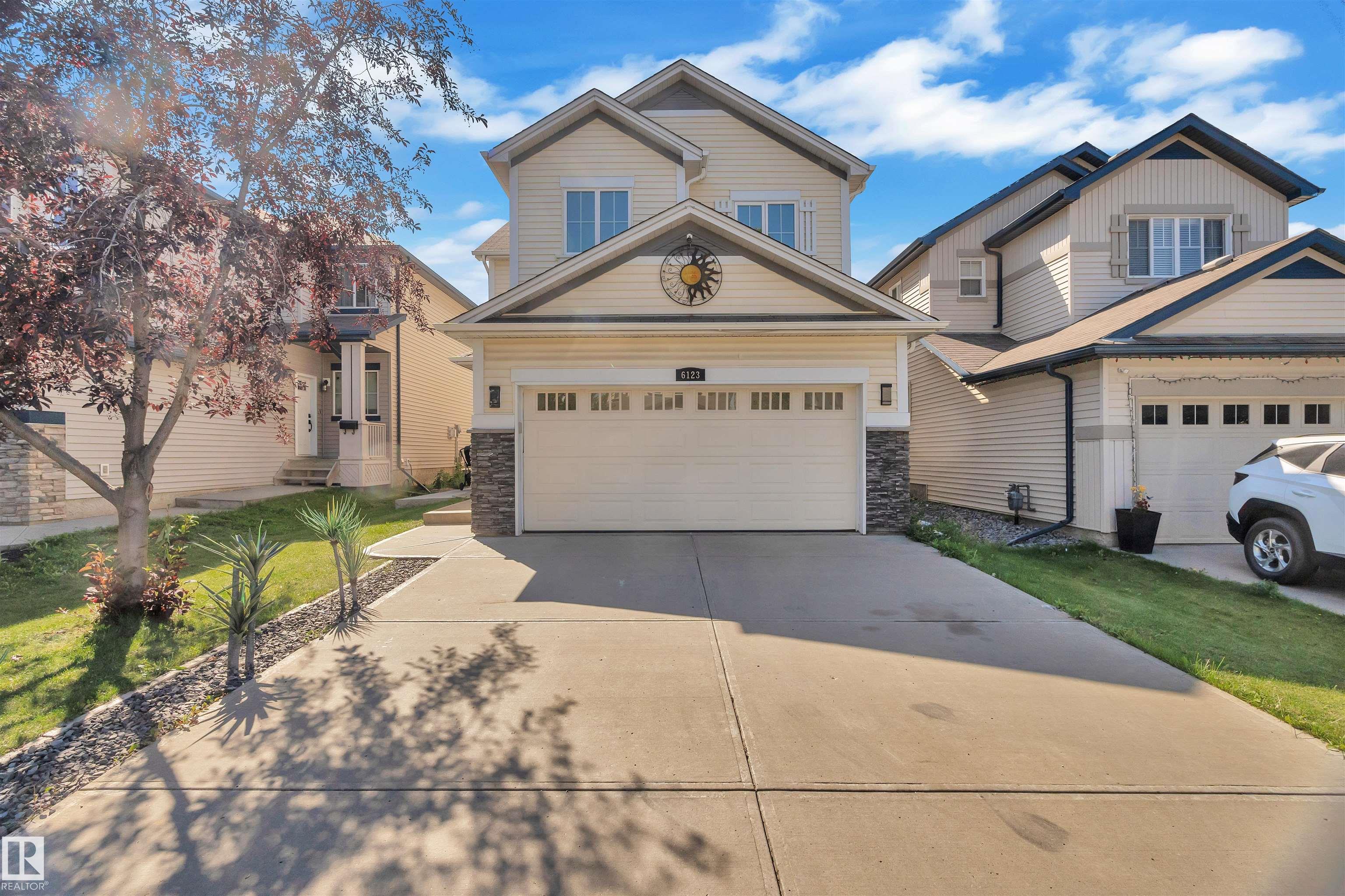 Photo 3 at 6123 11 Avenue SW, Walker, Edmonton