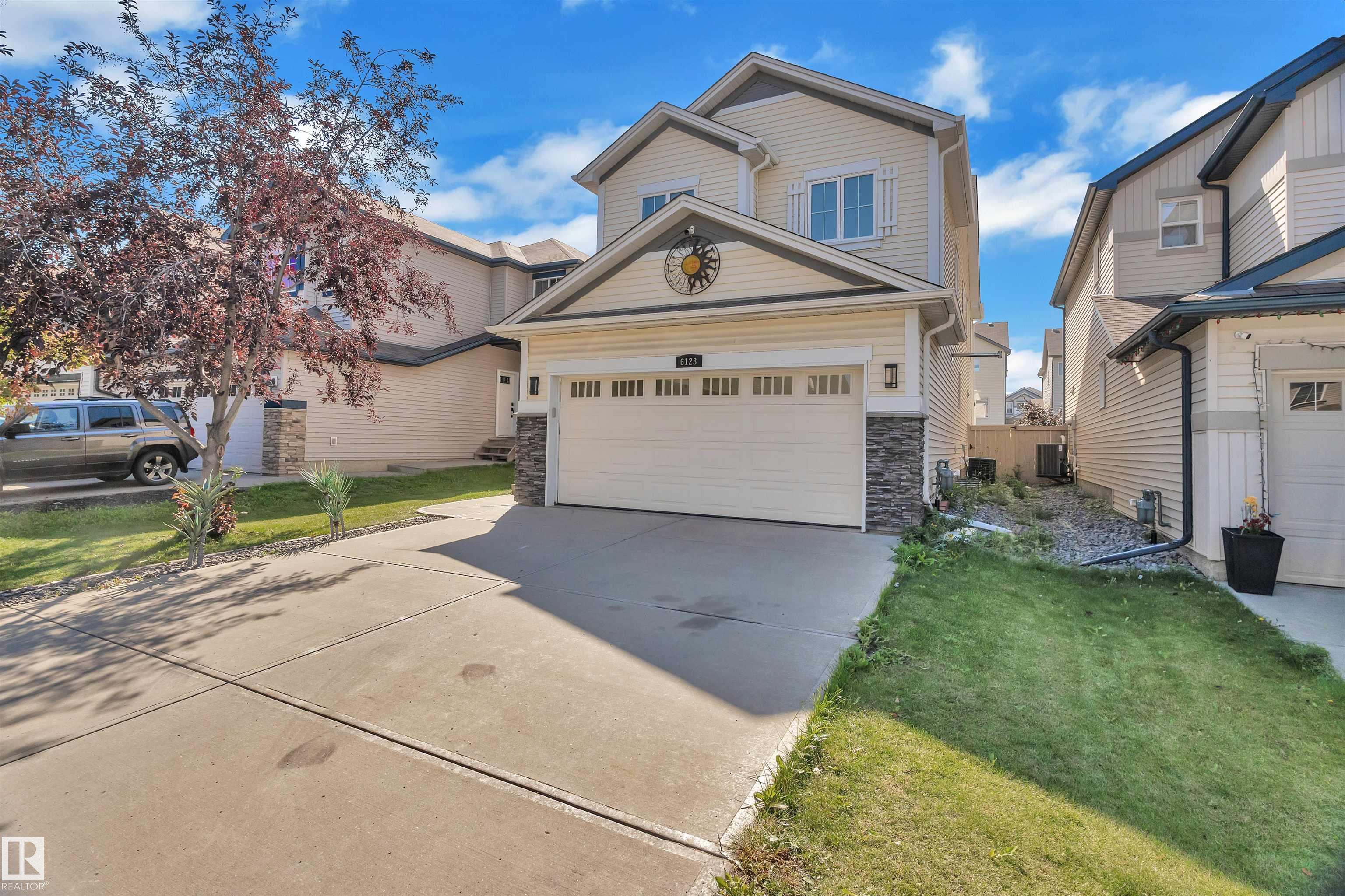 Photo 4 at 6123 11 Avenue SW, Walker, Edmonton