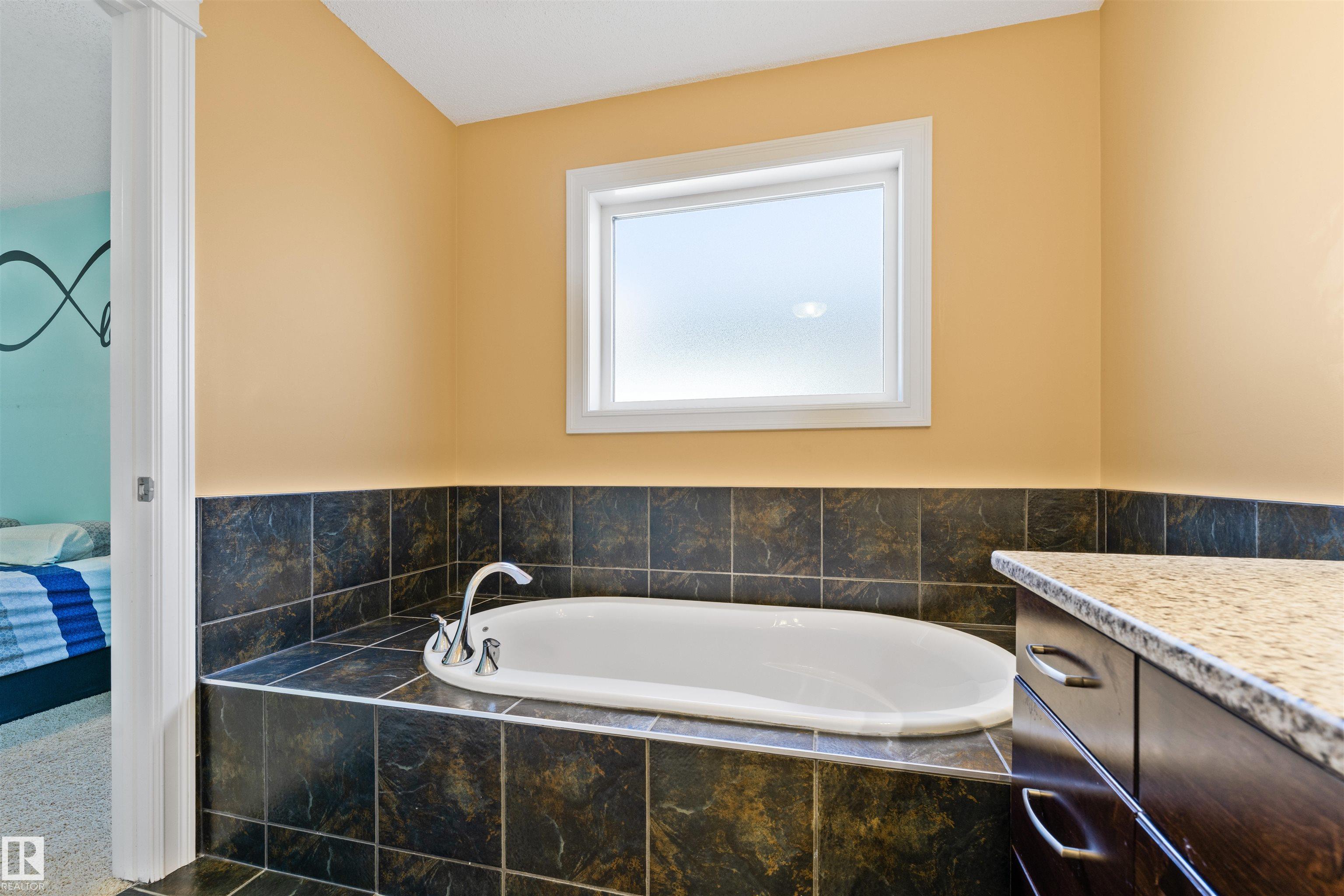 Photo 35 at 6123 11 Avenue SW, Walker, Edmonton