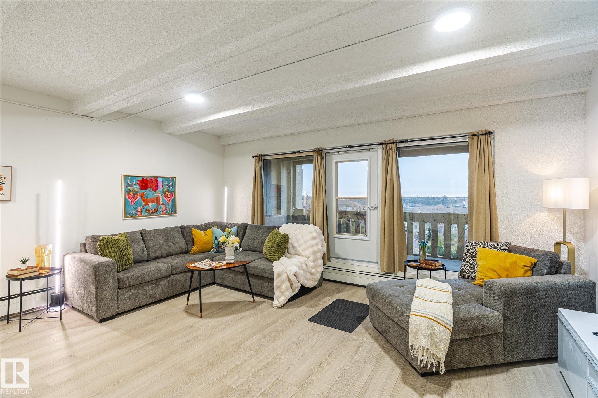 Photo 8 at 1412 - 9918 101 Street NW, Downtown, Edmonton