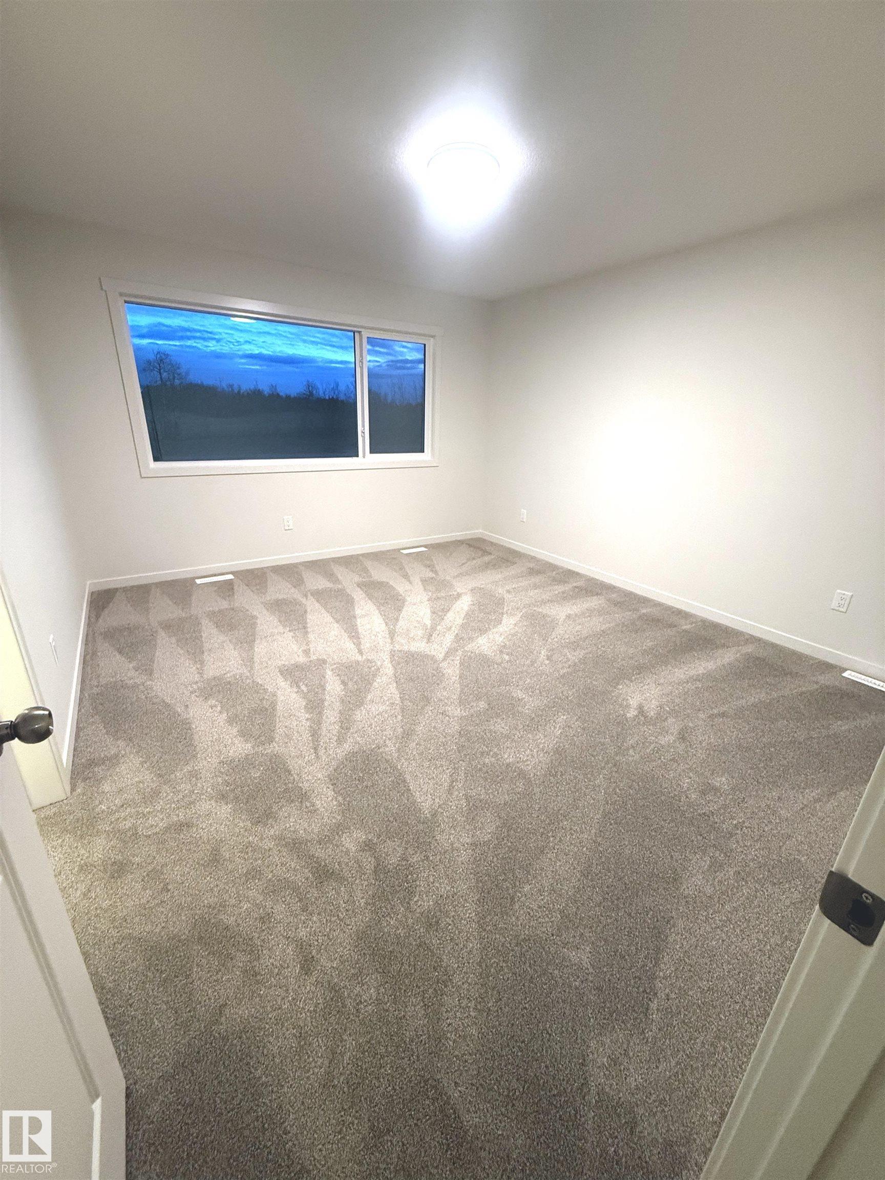 Photo 13 at 3968 Wren Loop NW, Kinglet Gardens, Edmonton