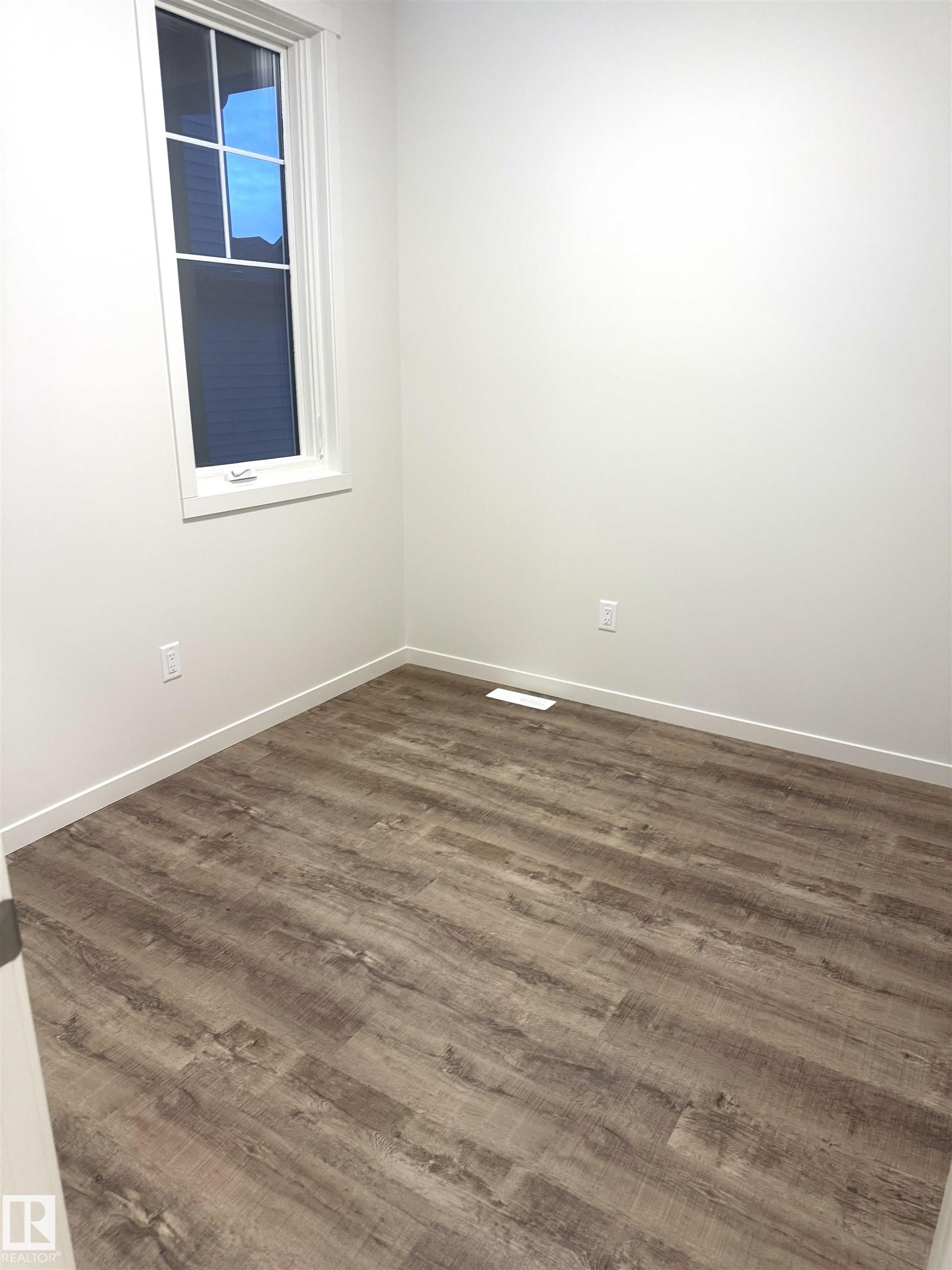 Photo 3 at 3968 Wren Loop NW, Kinglet Gardens, Edmonton