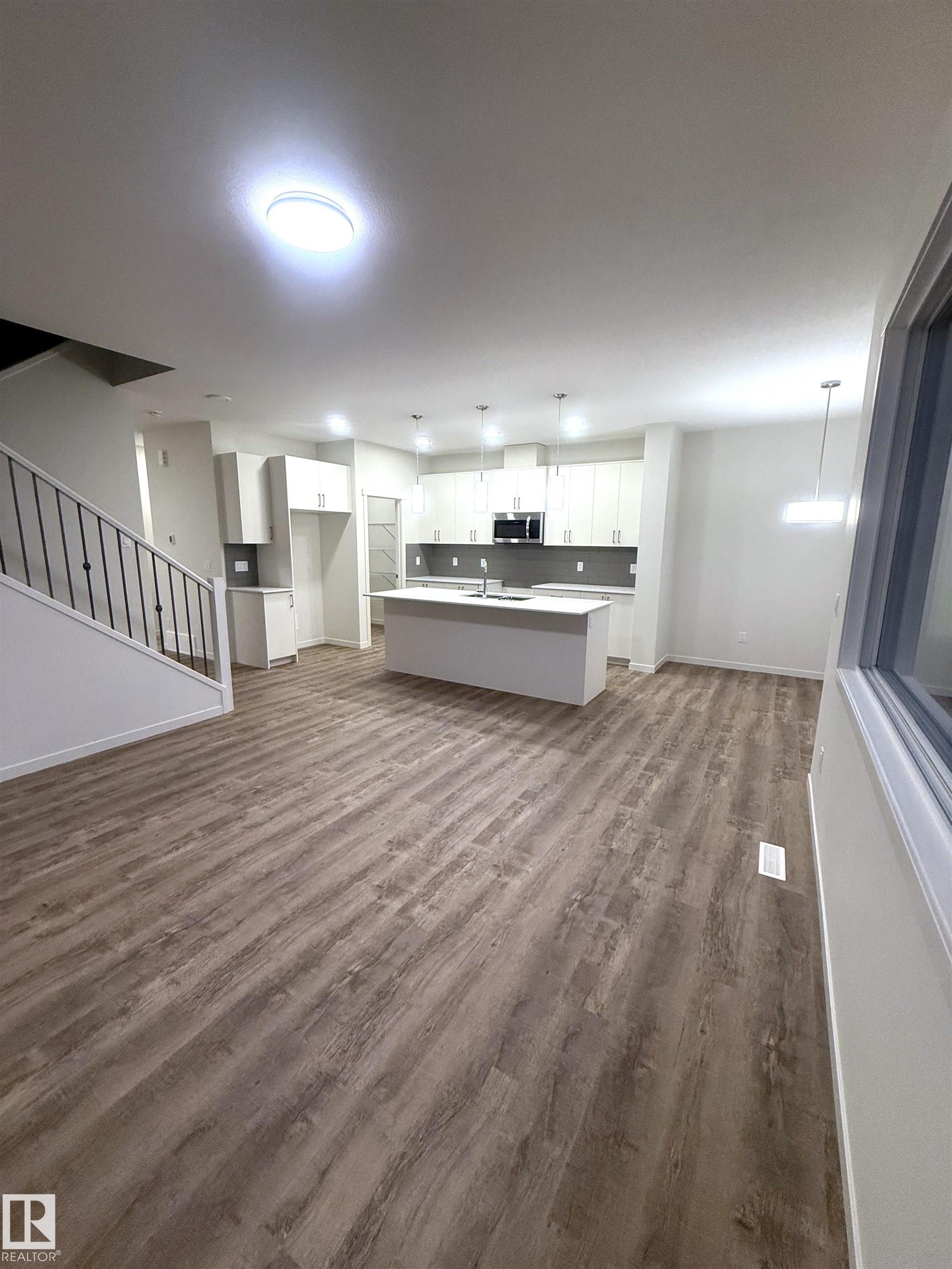 Photo 6 at 3968 Wren Loop NW, Kinglet Gardens, Edmonton