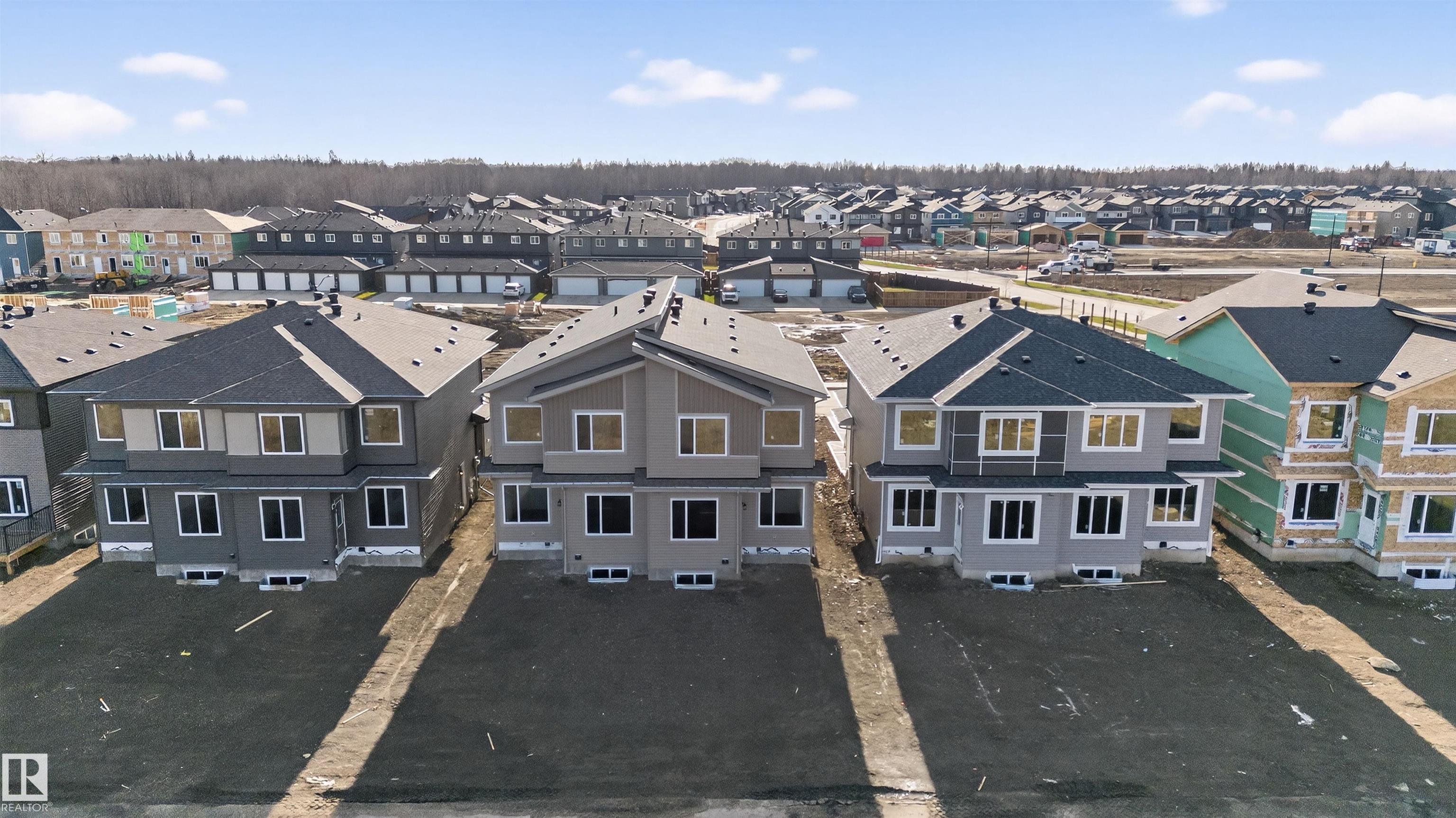 Photo 3 at 153 Pierwyck Loop, Fenwyck, Spruce Grove