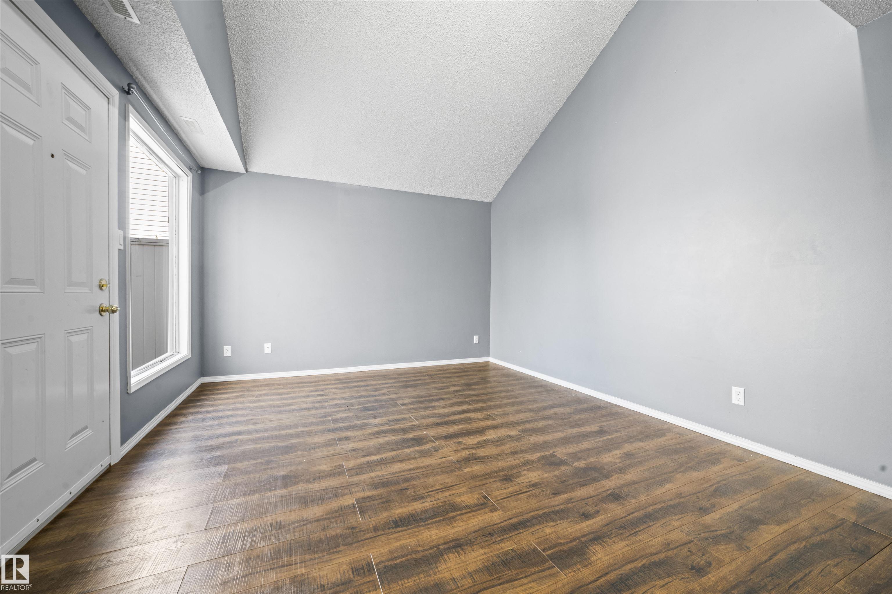 Photo 11 at 255 Lancaster Terrace NW, Dunluce, Edmonton