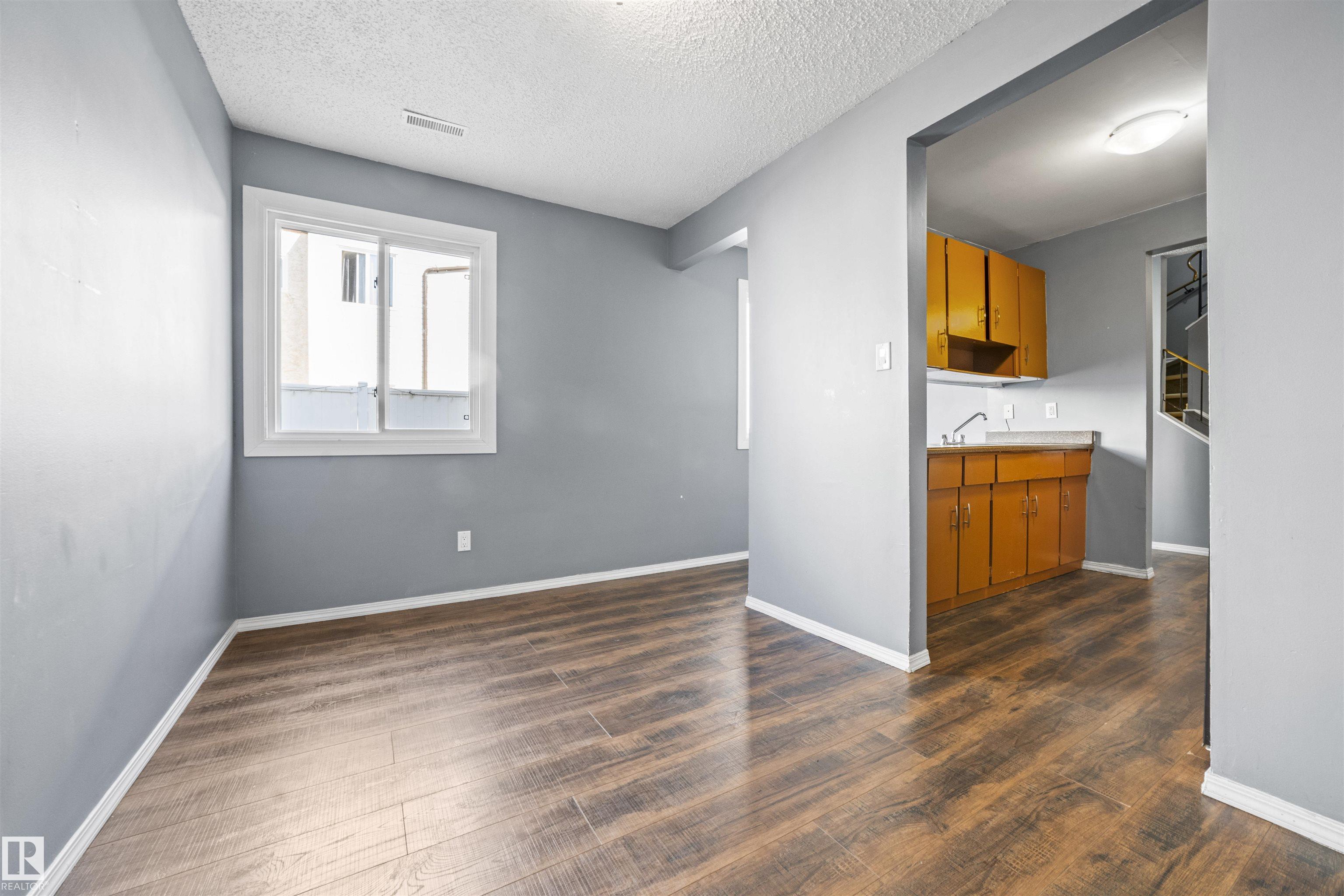 Photo 12 at 255 Lancaster Terrace NW, Dunluce, Edmonton