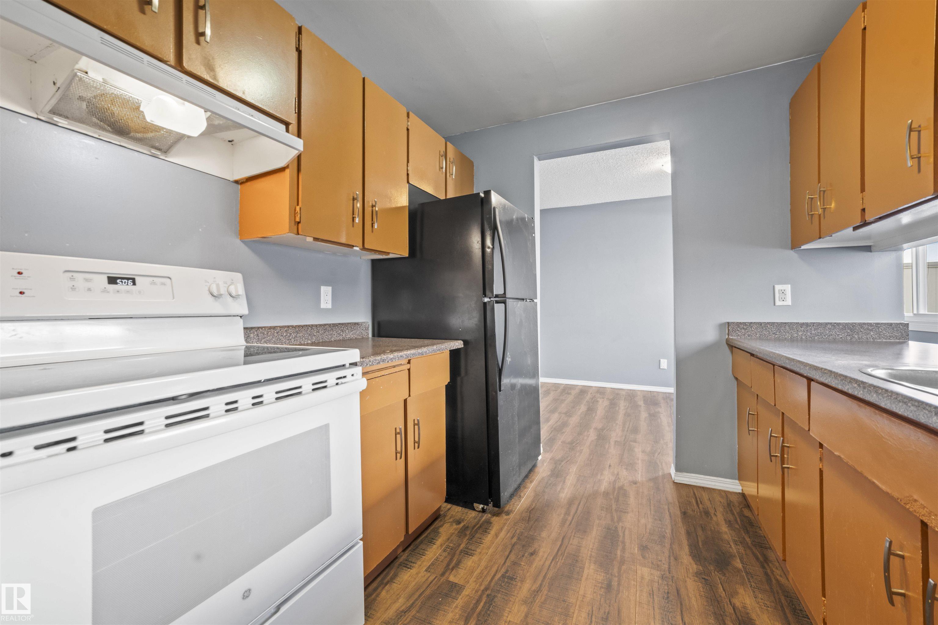 Photo 13 at 255 Lancaster Terrace NW, Dunluce, Edmonton